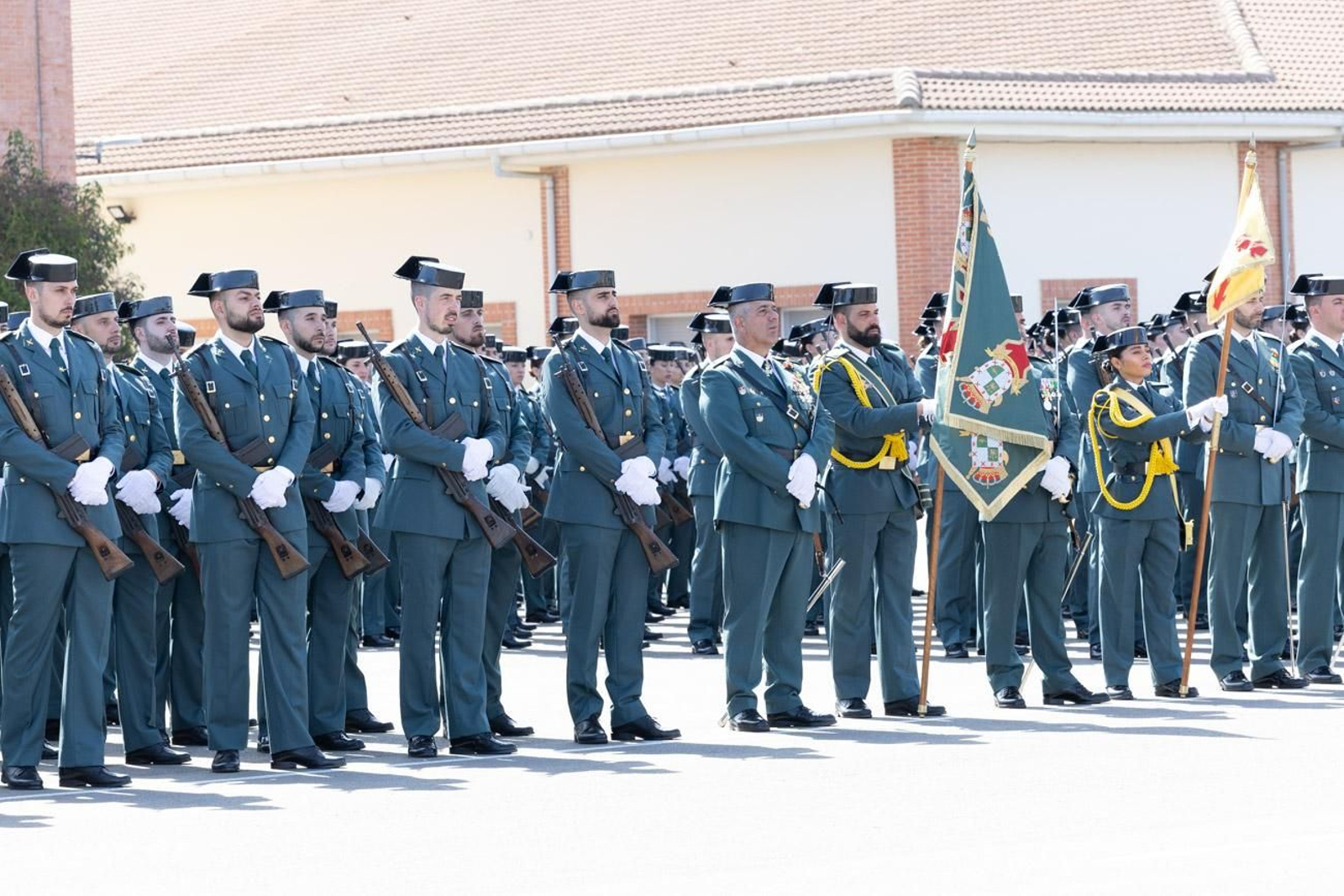Jura de bandera de la 130ª promoción de guardias civiles de la Academia de Baeza