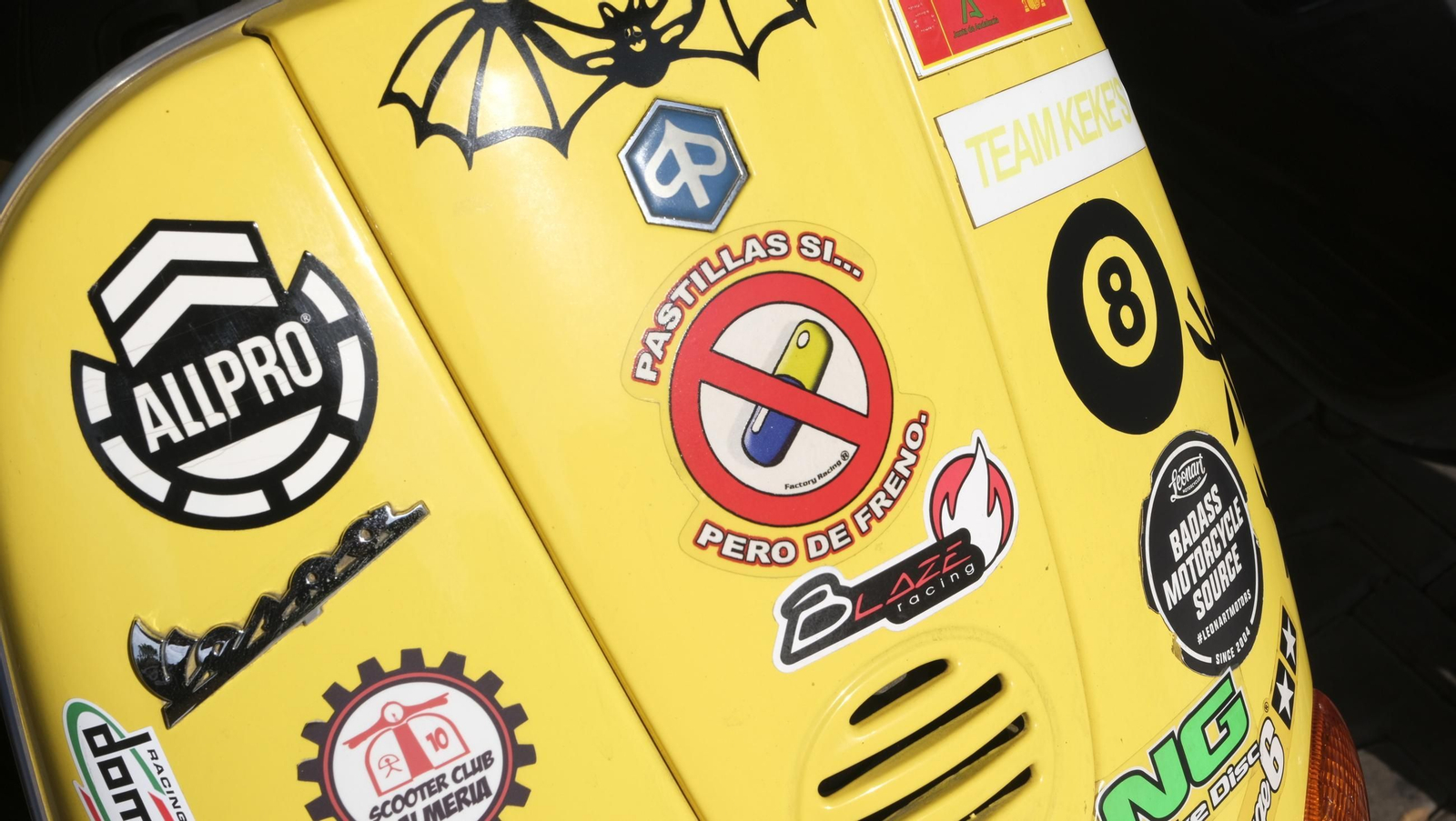 Exposición de motos antiguas y Ducatis en la Feria de Almería 2025, en imágenes