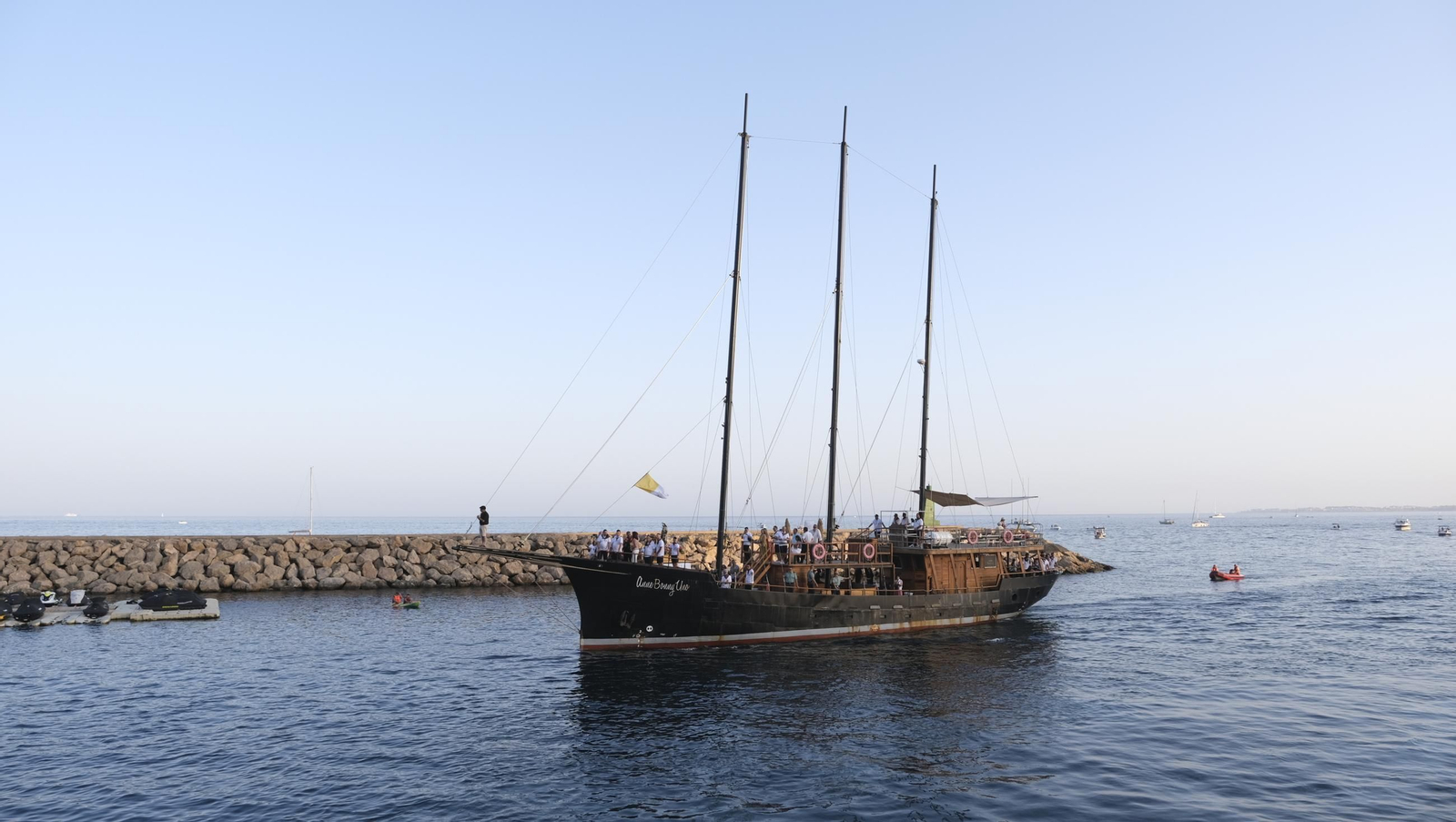 Procesión marítima de la Virgen del Carmen en Aguadulce (Roquetas de Mar), en imágenes