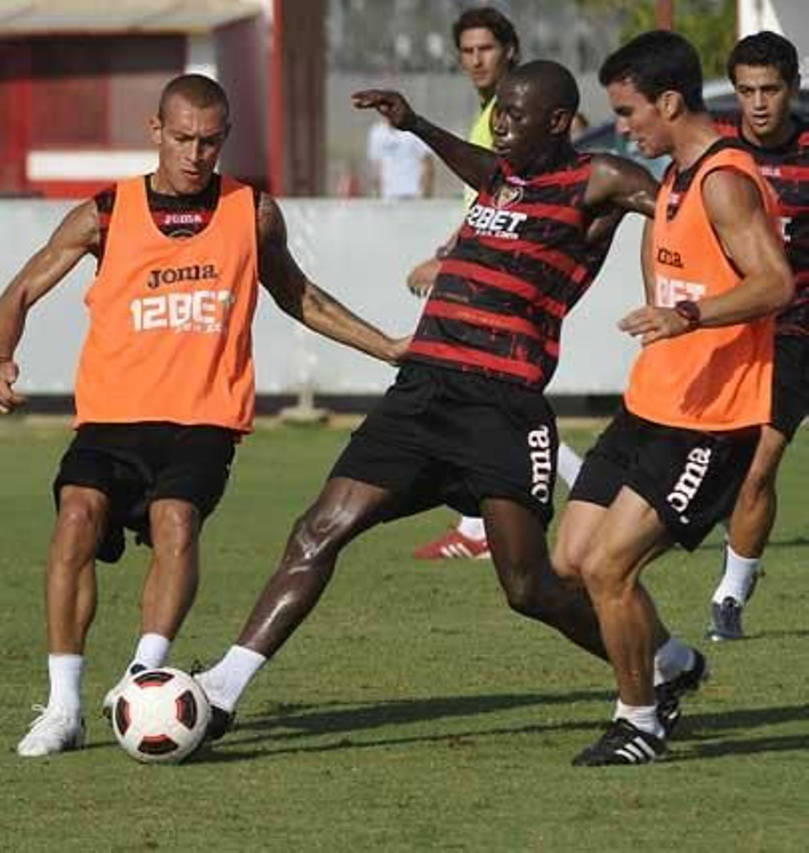 Dabo: "El Sevilla puede luchar contra el Madrid y el Barcelona"