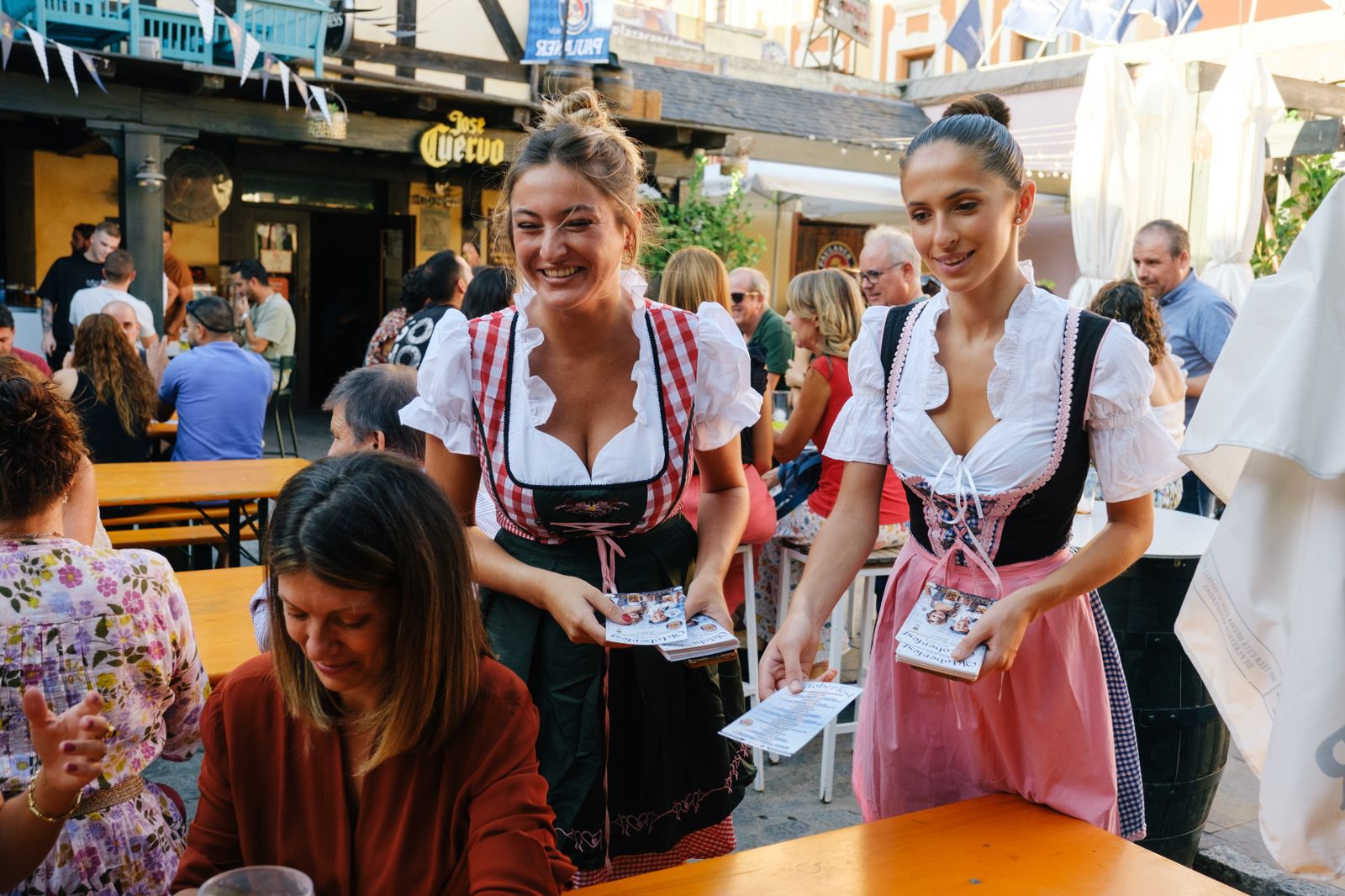 Búscate en el OktoberFest de Plaza Canterbury del viernes día 29 de septiembre