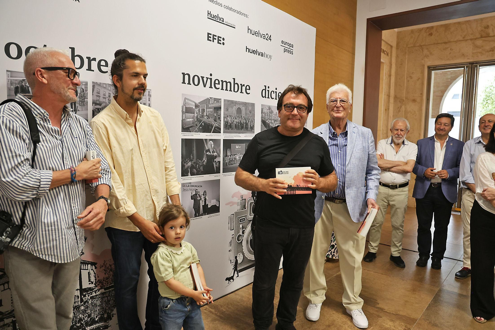 Imágenes de la inauguración del anuario y exposición '400 ASA Historia Gráfica de un año Huelva 2024'. Imágenes de la inauguración del anuario y exposición '400 ASA Historia Gráfica de un año Huelva 2024'.