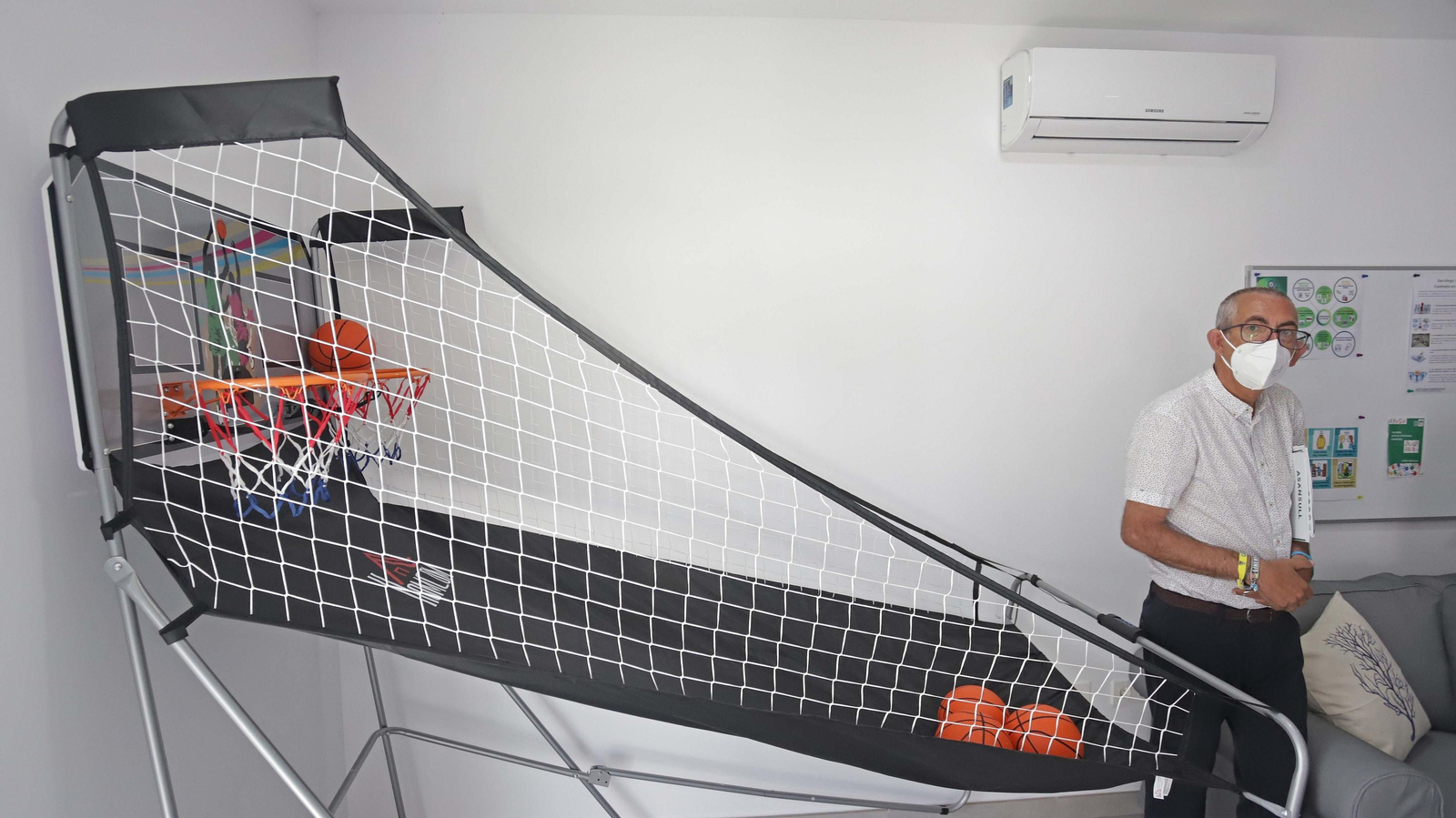 Fotos del nuevo centro de día Tea 'La Caracola' de Asansull en Palmones