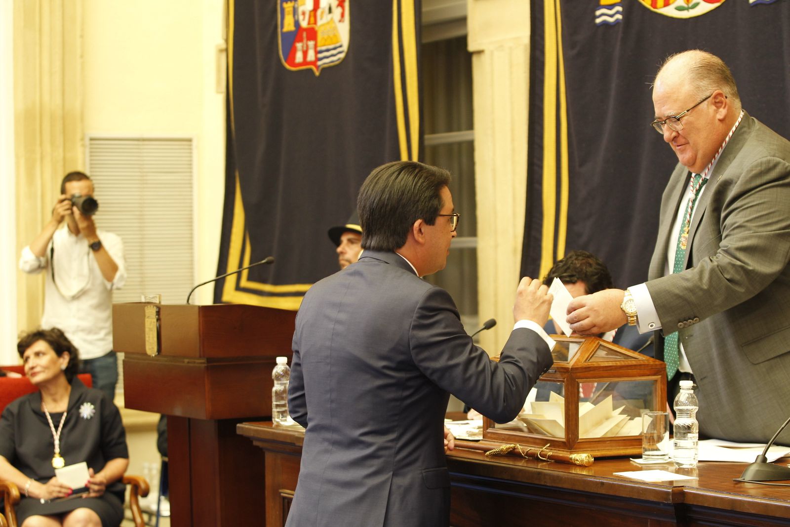 Pleno investidura Presidente Diputación de Almería. Javier Aureliano García