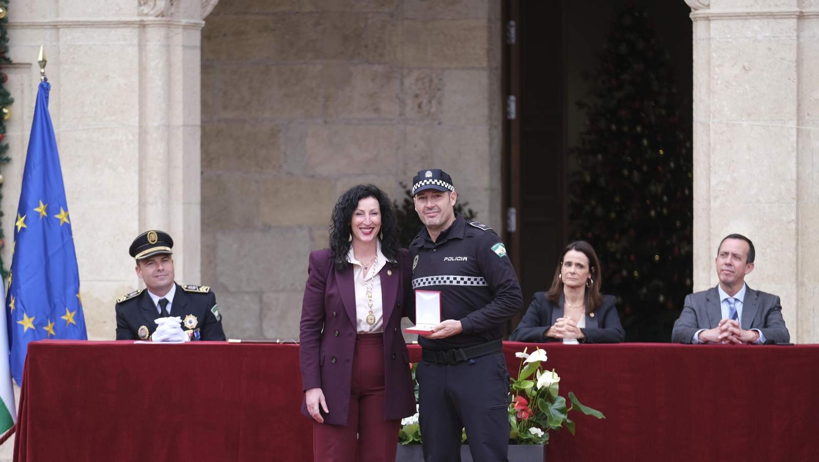 La Policía Local de Almería celebra su patrón San Esteban, en imágenes