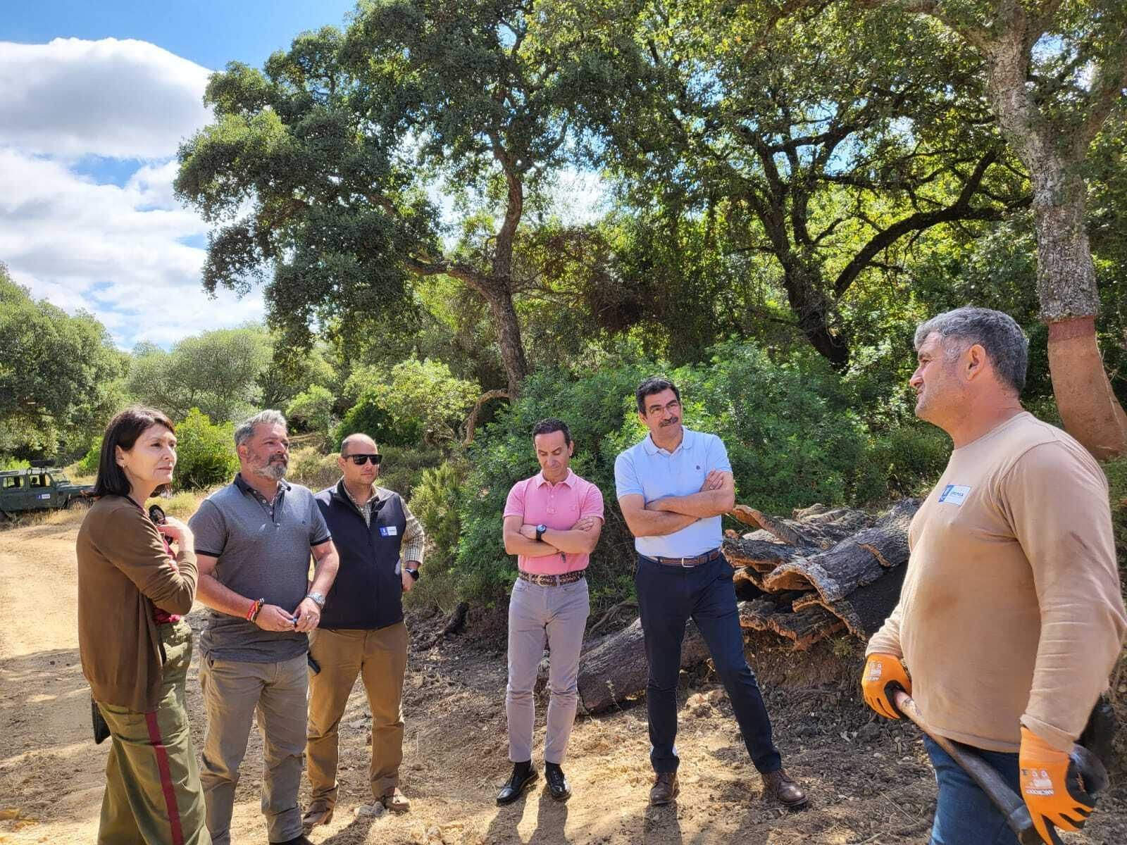 Rubén Pérez, durante una visita a los Montes de Propio. Rubén Pérez, durante una visita a los Montes de Propio.