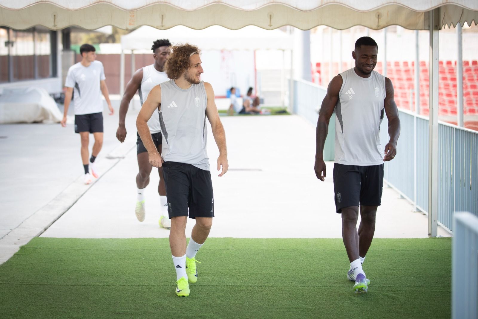 Las imágenes del entrenamiento del Granada CF