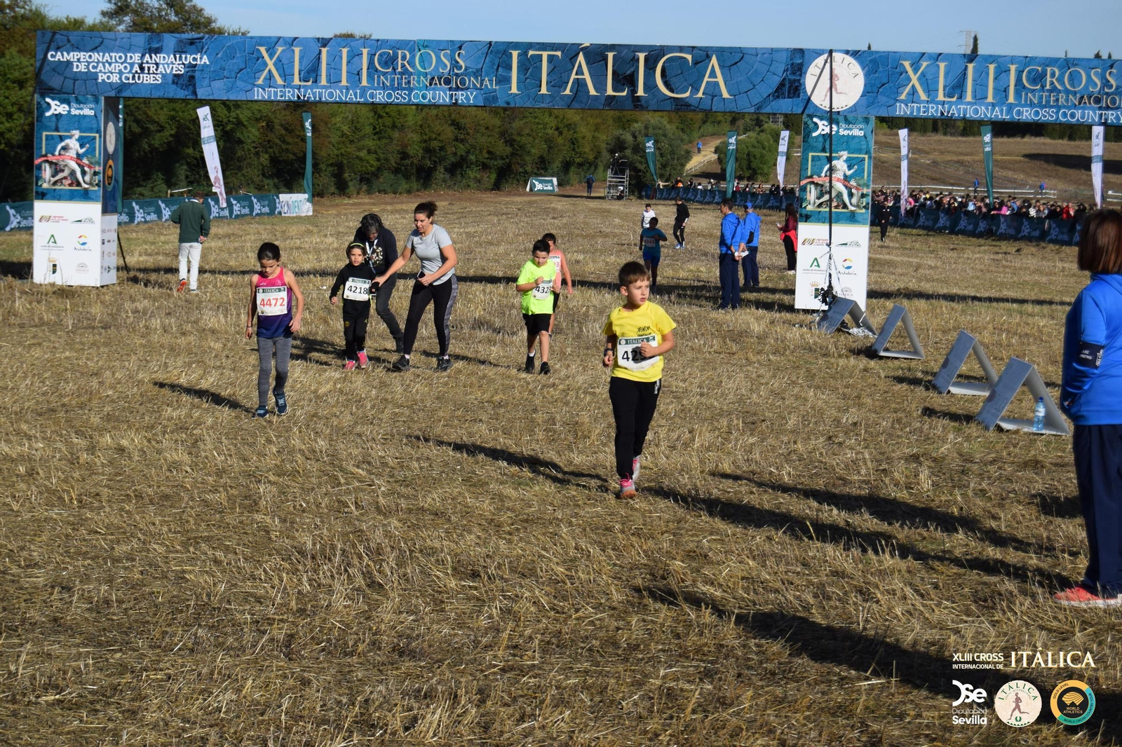 Búscate en las fotos del Cross de Itálica 2025 | 9