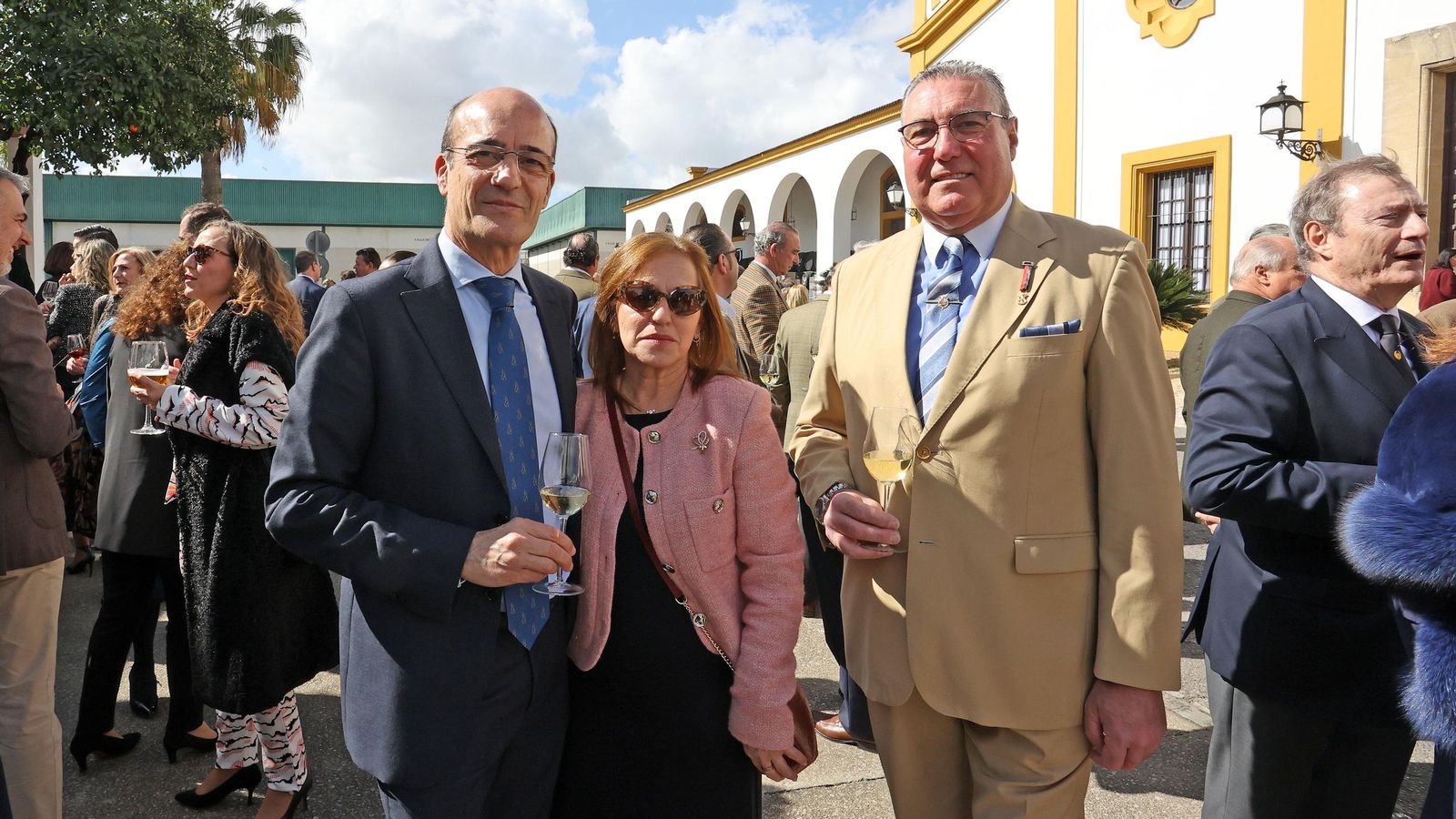 II Almuerzo Solidario de la Guardia Romana de la Hermandad del Transporte en Jerez
