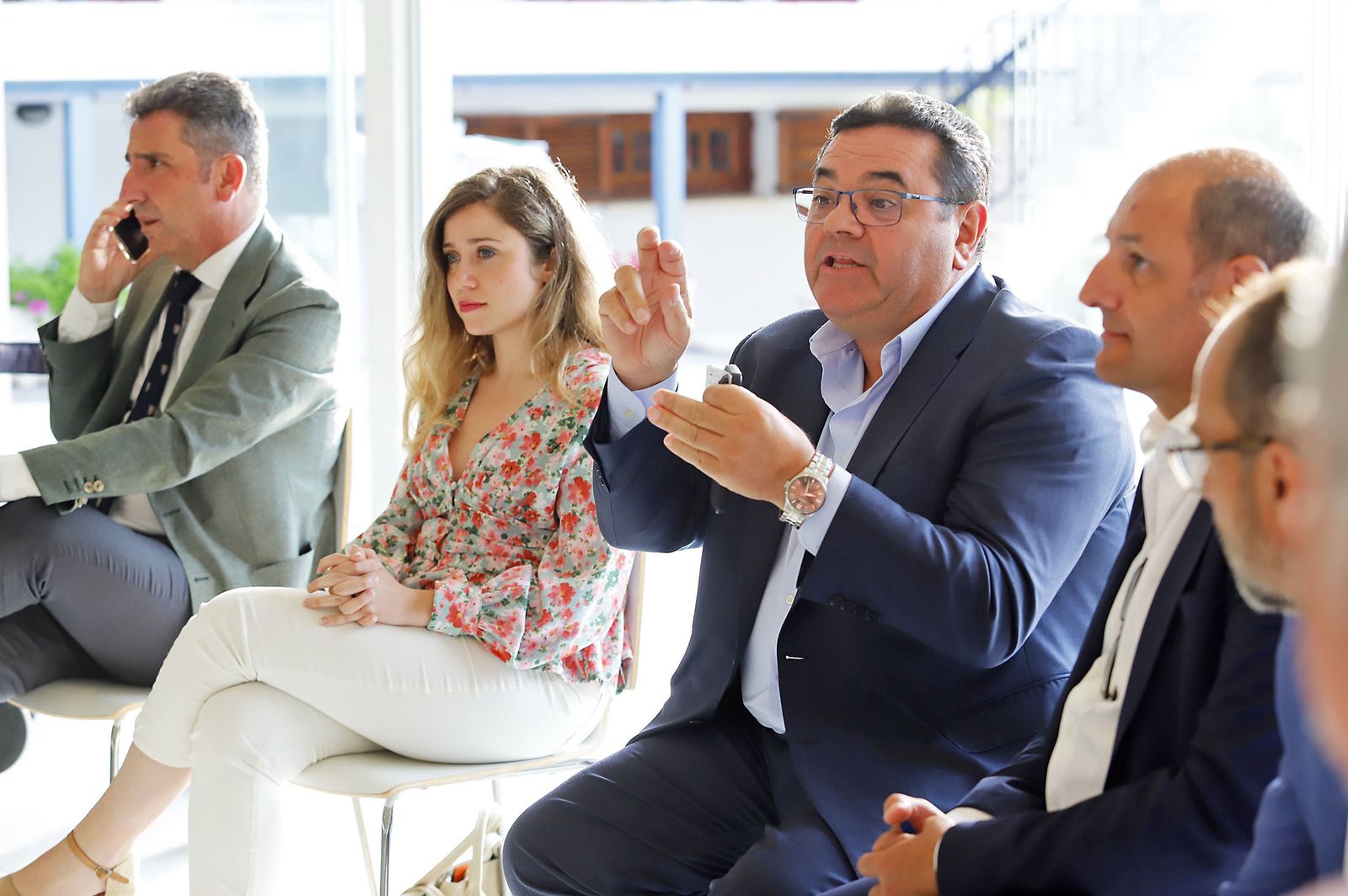 Imágenes del debate de "La Noche de los Frutos Rojos"