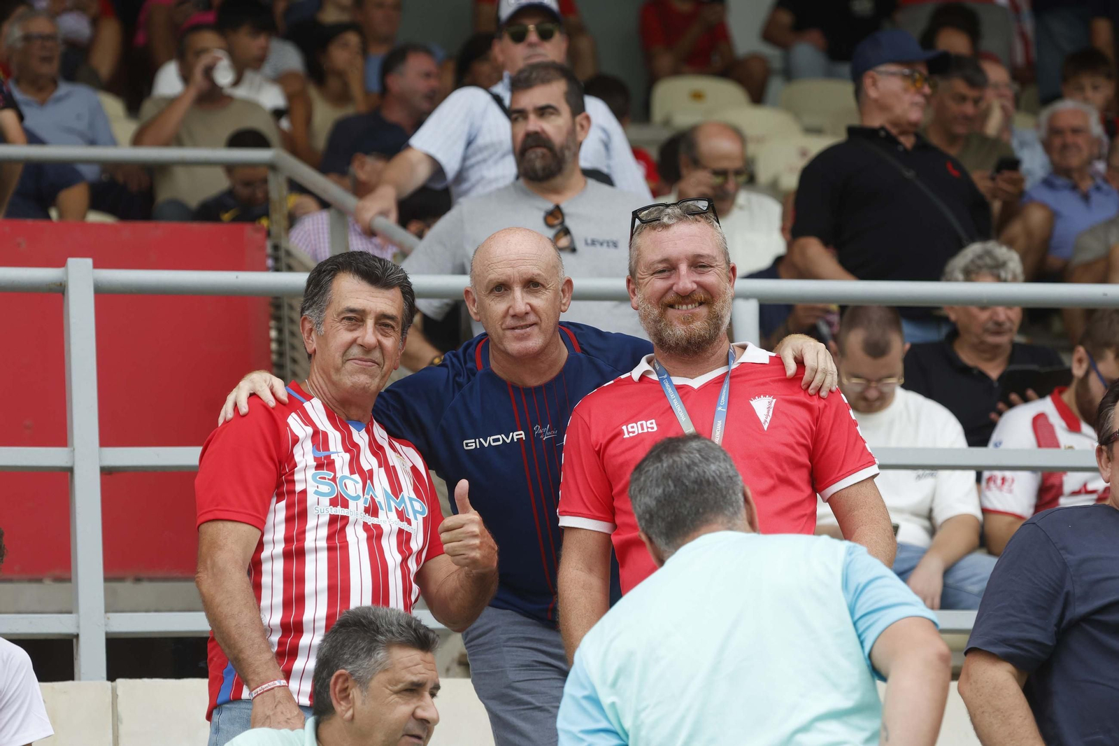 Búscate en las fotos del Algeciras - Marbella en el Nuevo Mirador