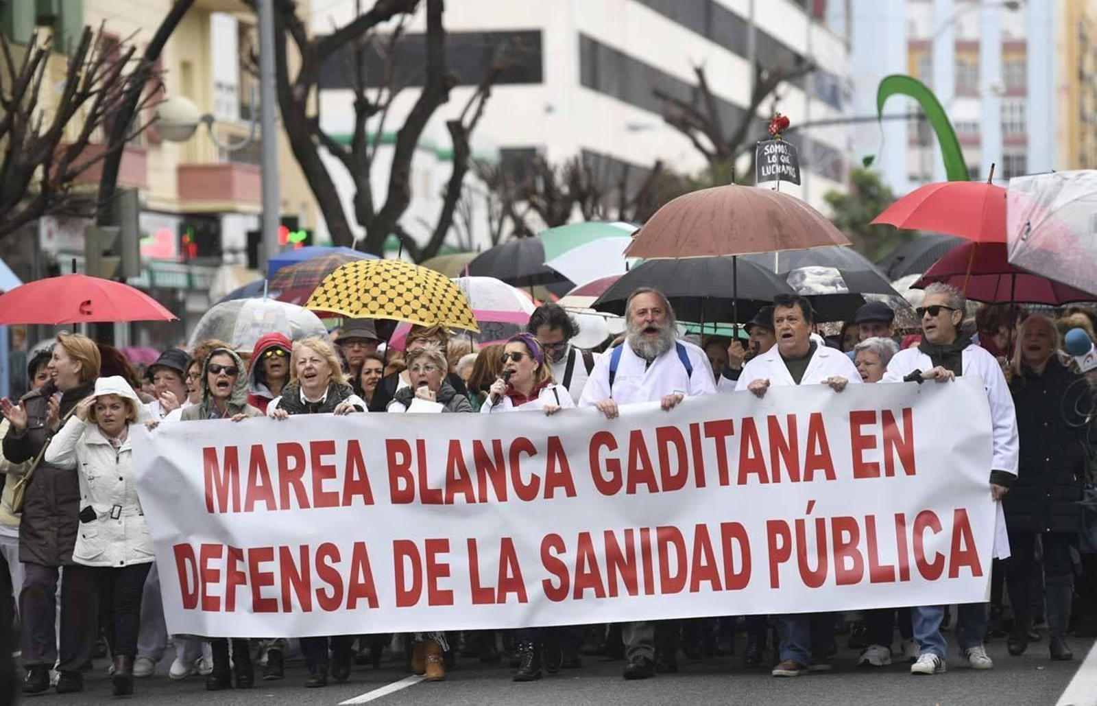 Las imágenes de la Marea Blanca de Cádiz