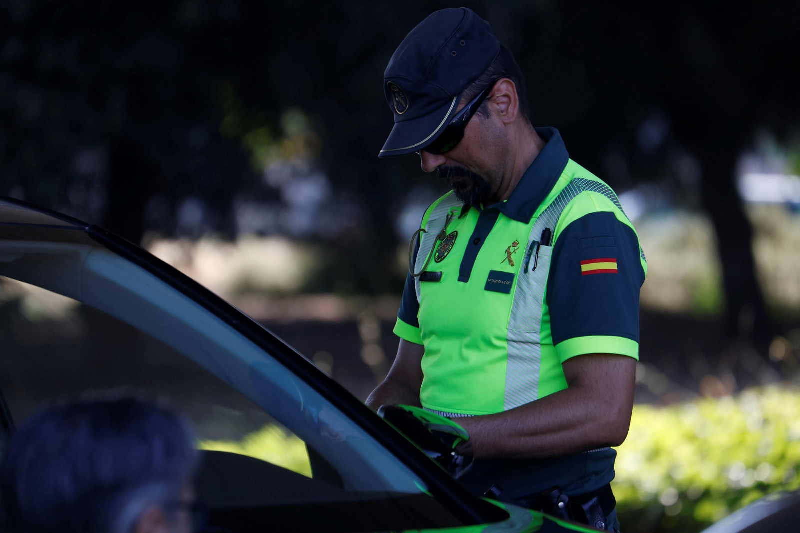 En imágenes, la campaña "No corras, no bebas, no cambies de rueda", de la Guardia Civil, DGT y Aspaym Córdoba.