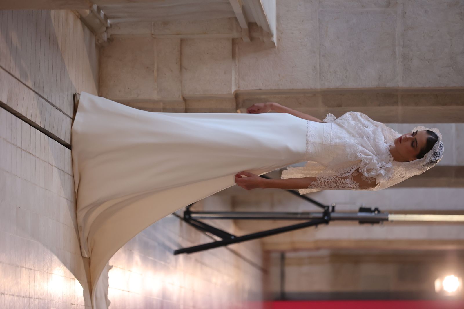 Así ha sido la primera jornada de la pasarela de novia e invitada SIQ 2023, en imágenes