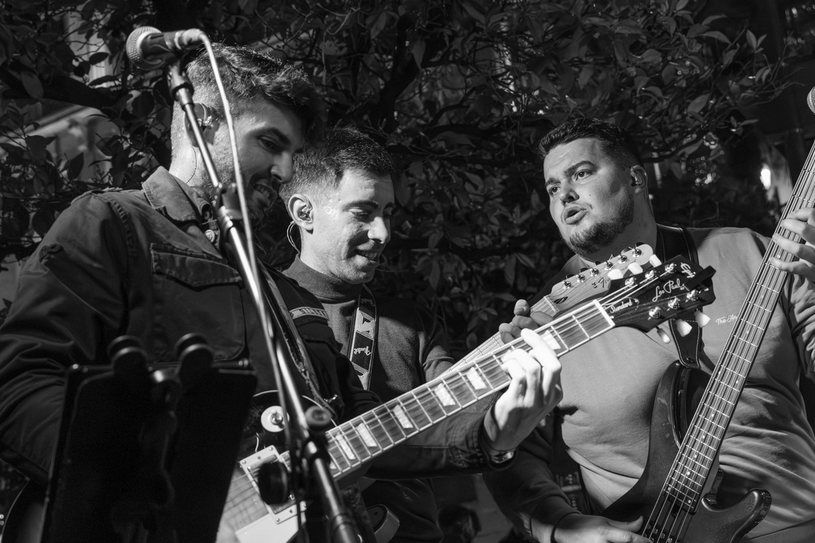 Así disfruta Jaén del concierto extraordinario a pie de calle: "Único Pop Rock"