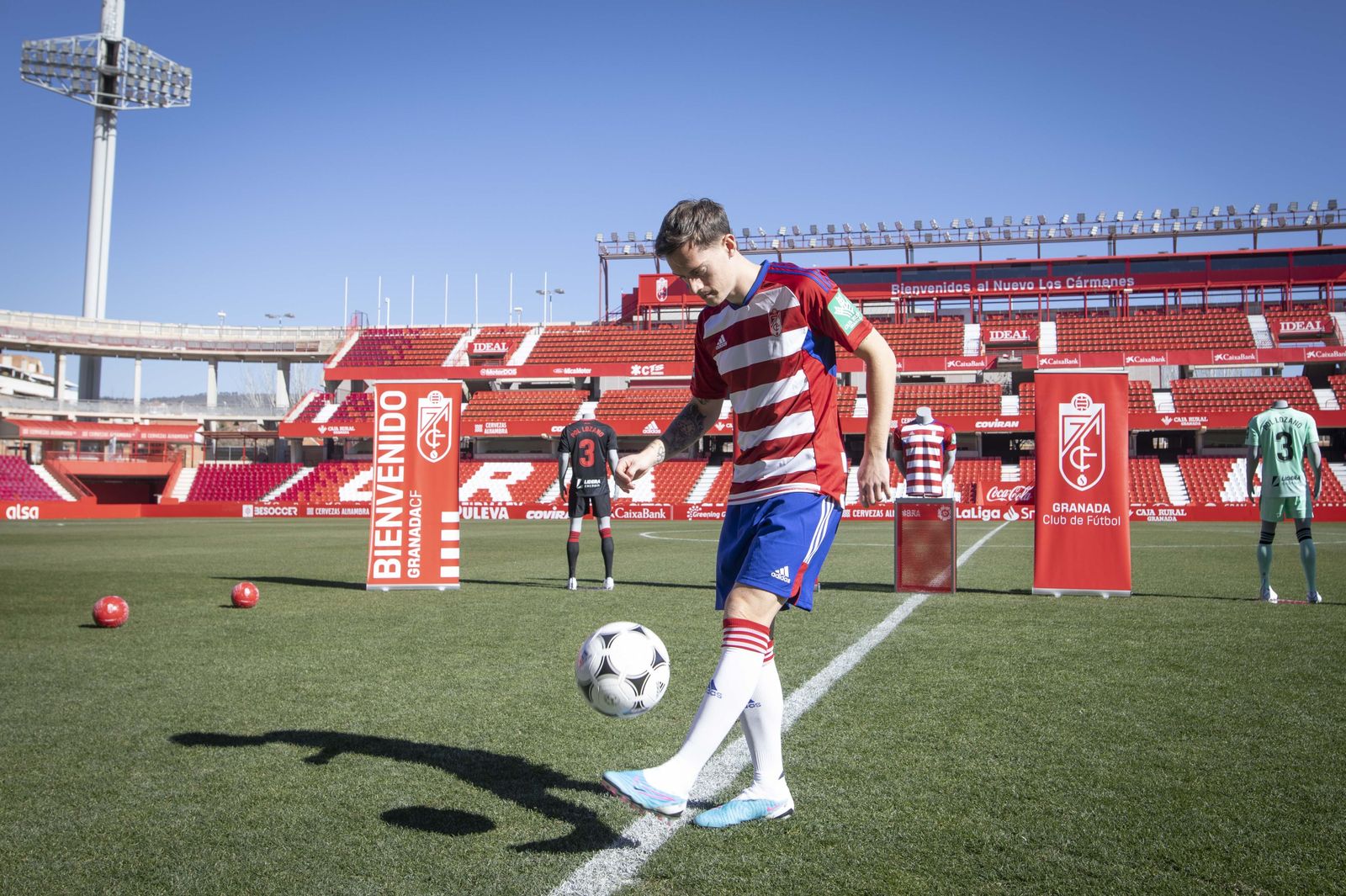 Las mejores imágenes de la presentación de Pol Lozano