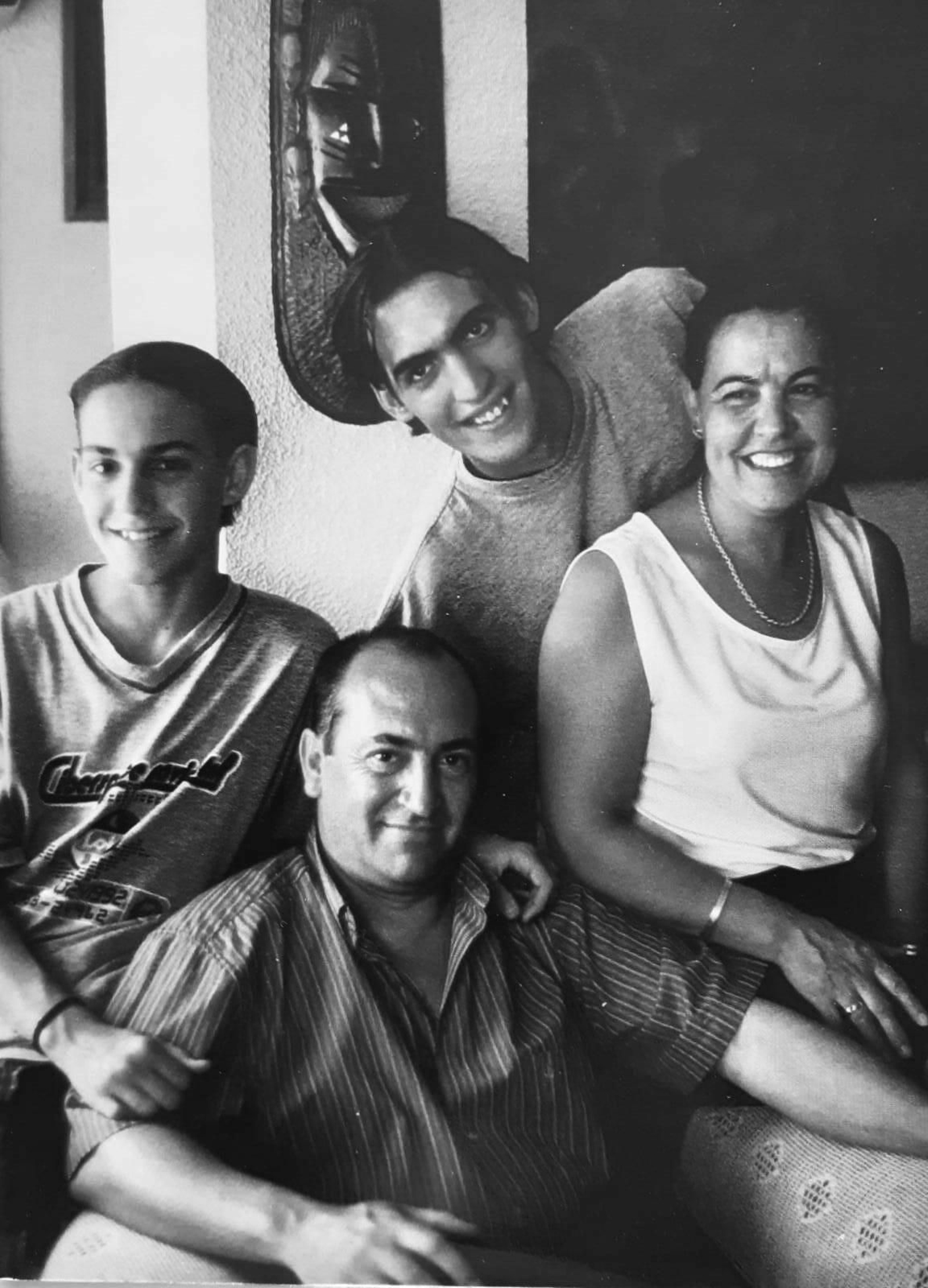 Con su mujer y sus dos hijos