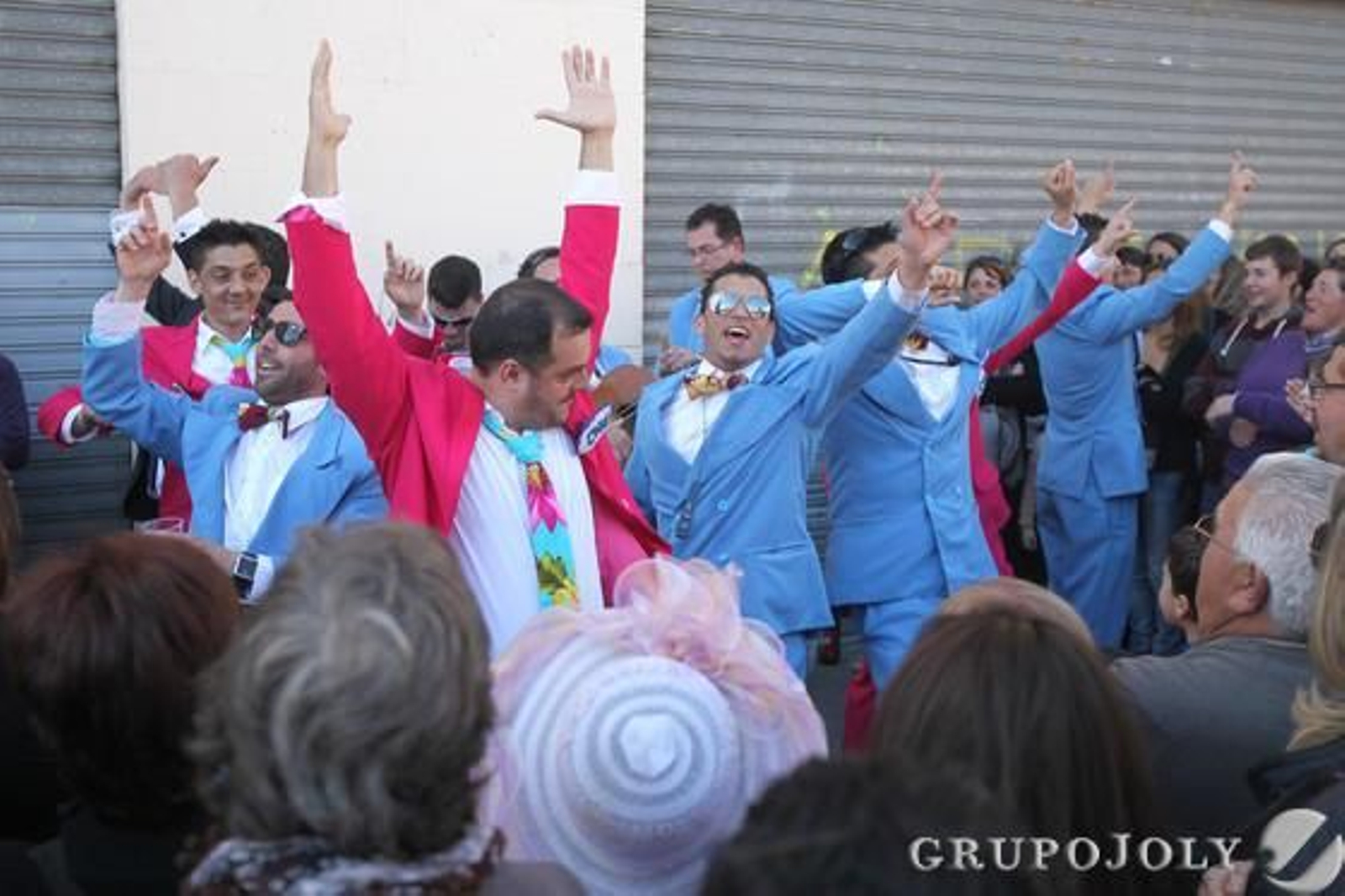Las agrupaciones aprovechan los últimos coletazos del Carnaval.

Foto: Jesus Marin