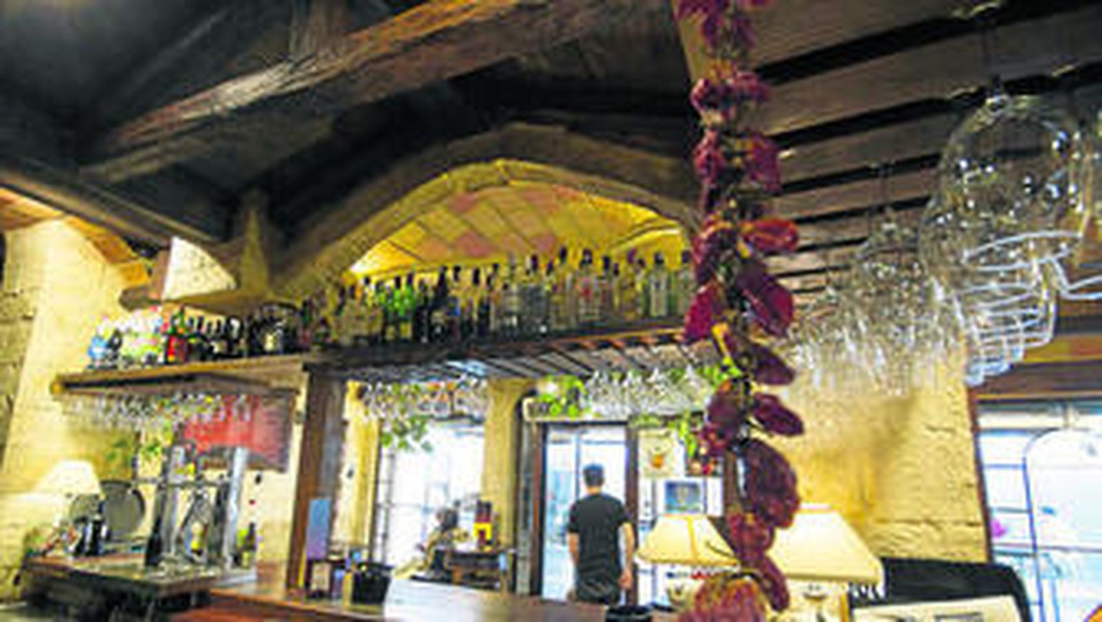 El local fue reformado íntegramente en 2003, dándole un estilo más acogedor.