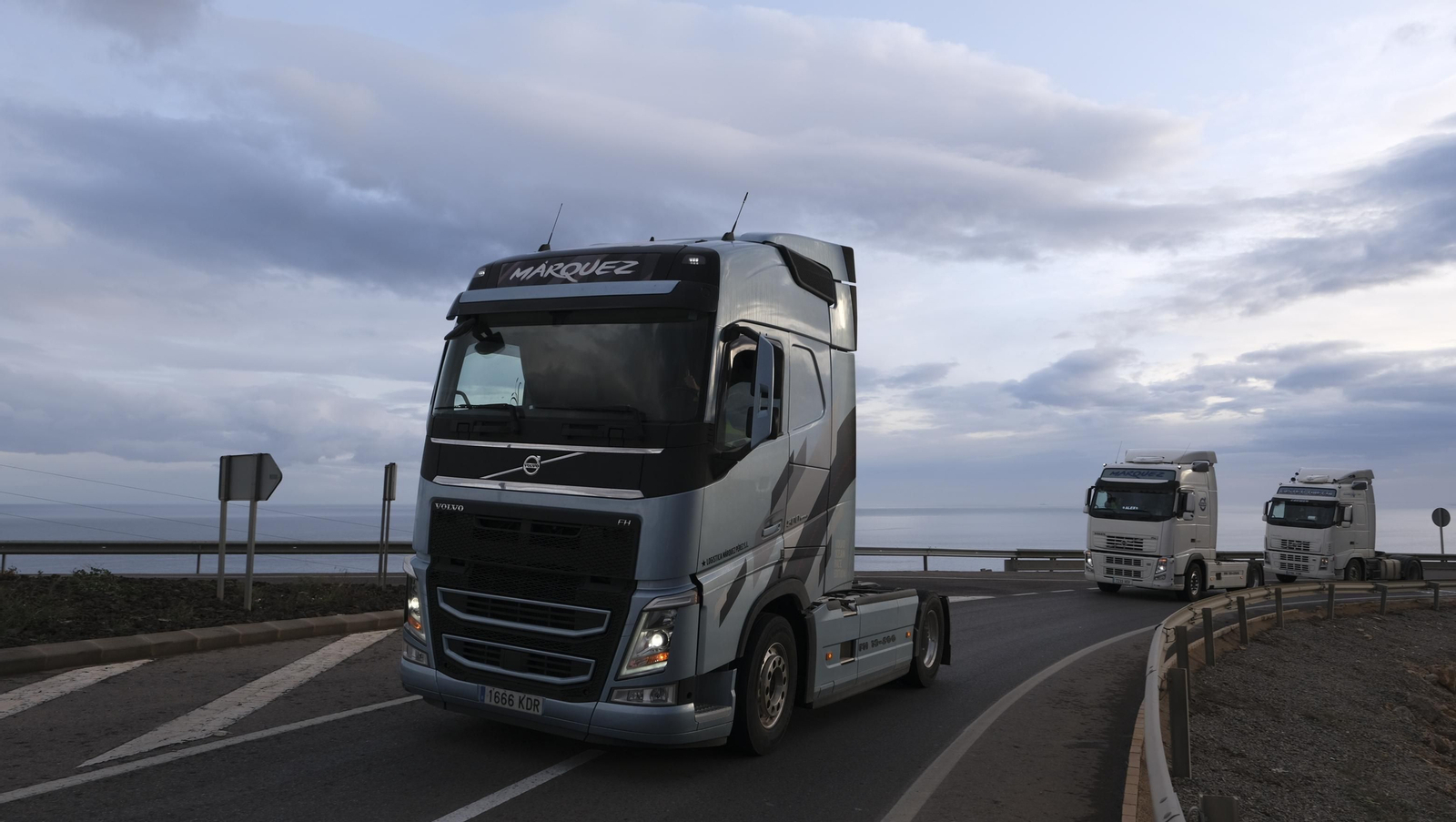 Fotogalería de la protesta de los camioneros de Almería