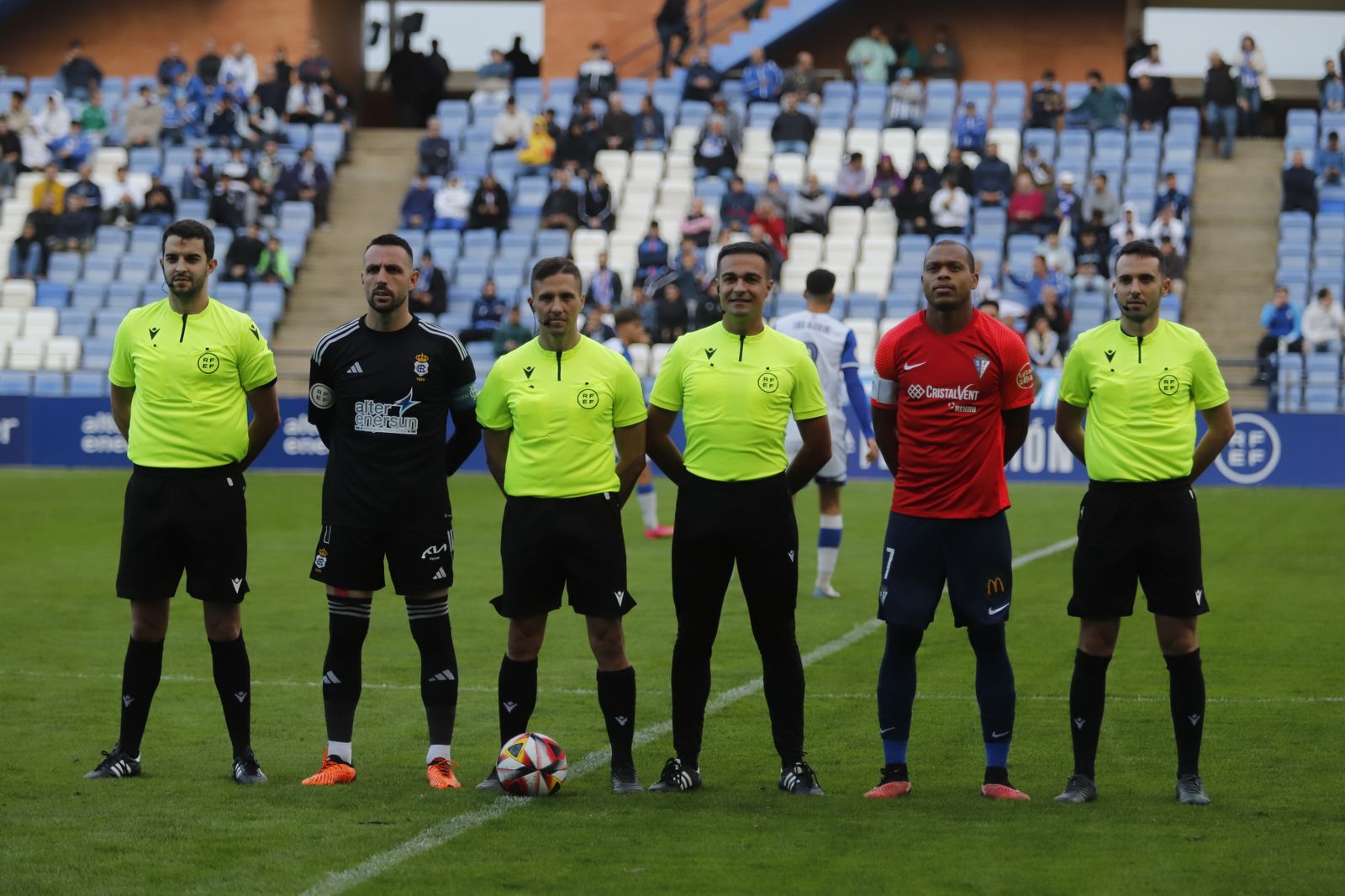 Imágenes del encuentro entre el Recreativo Huelva y el San Fernando