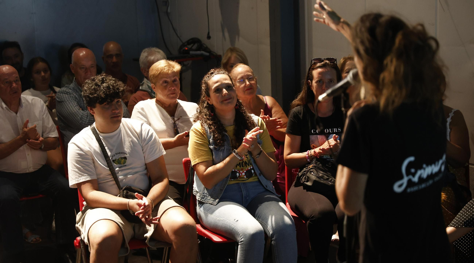 Búscate en la reunión a compás en AlCultura