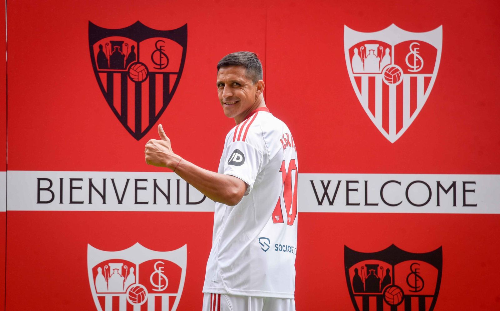 Presentación de Alexis Sánchez como jugador del Sevilla