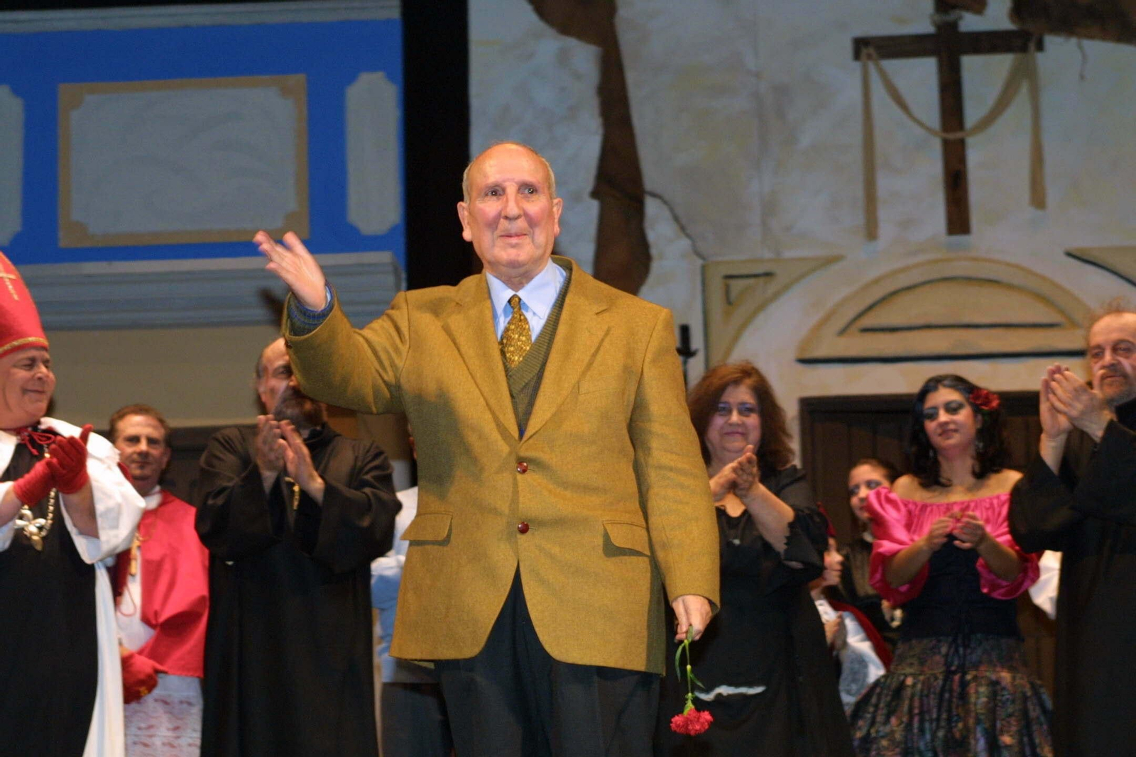 Martín Recuerda sube a las tablas del Isabel la Católica después de representarse 'El engañao'.