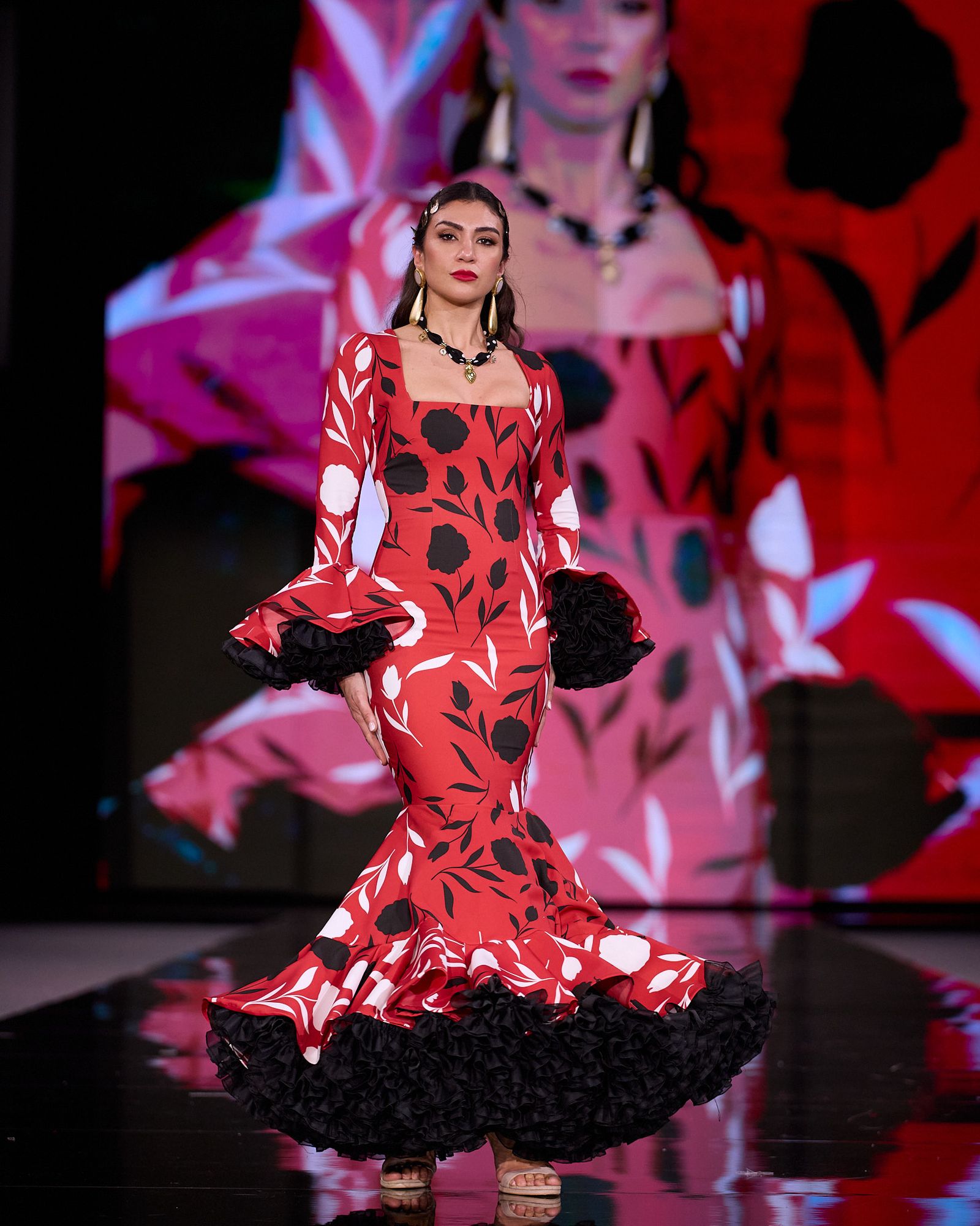 El desfile de Rosa Pedroche  en Simof 2026, todas las fotos