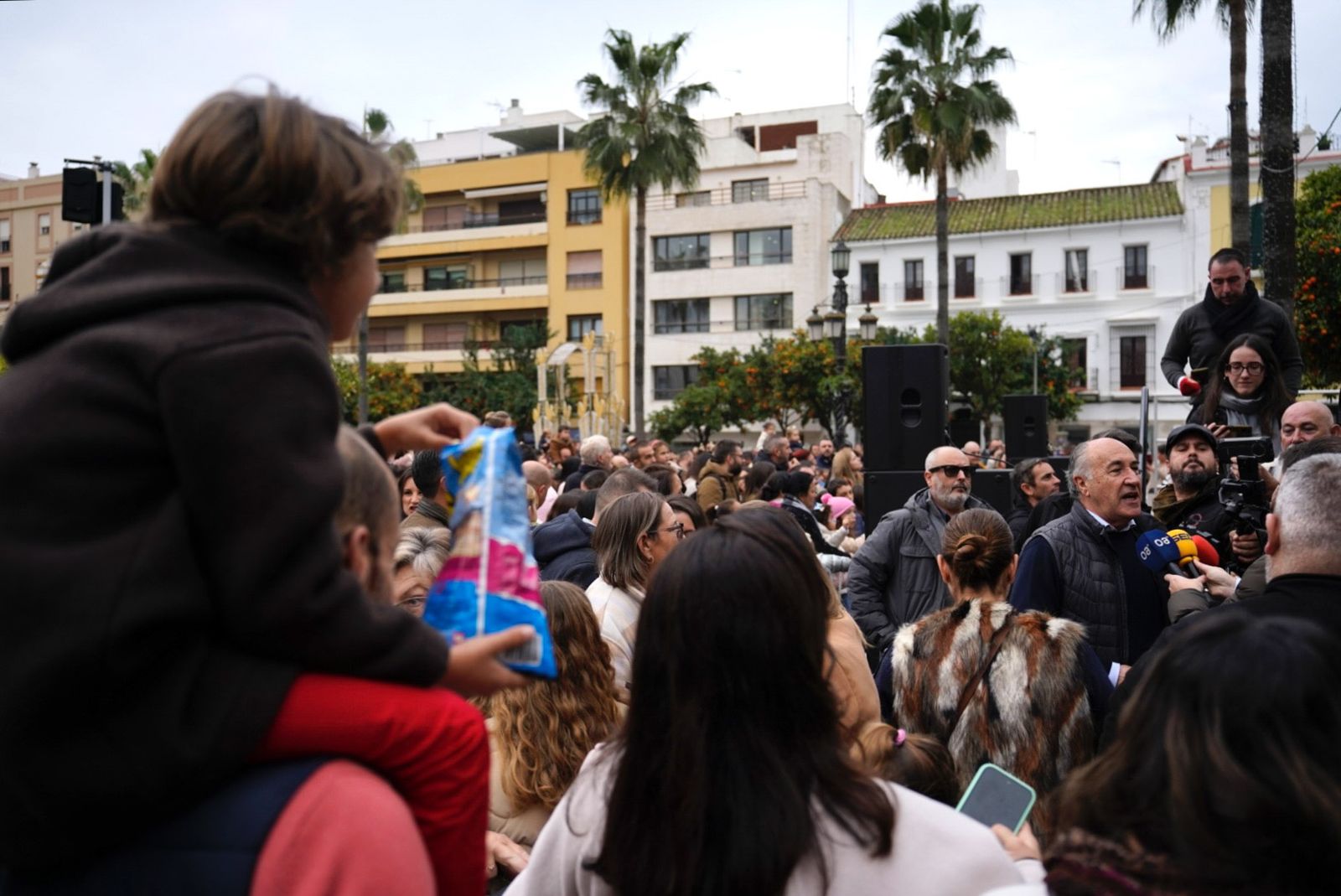 Fotos de las campanadas infantiles en la Plaza Alta de Algeciras