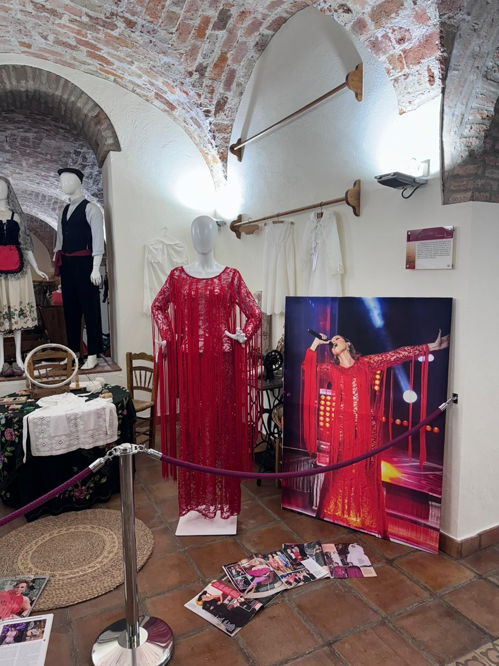 Las mejores fotos de la exposición del diseñador José Perea en Hinojosa del Duque