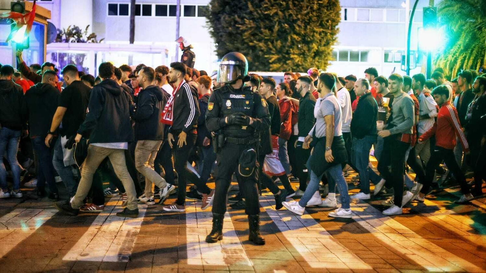 Búscate entre las imágenes del partido Cádiz Cf - Sevilla