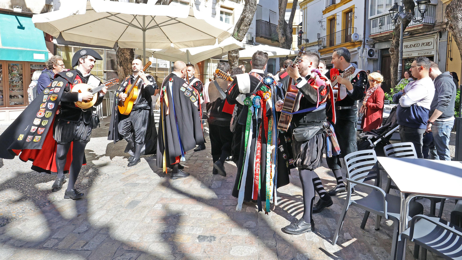 Gran ambiente en el Certamen Internacional de Tunas ‘Jerez, Tierra de Vinos’