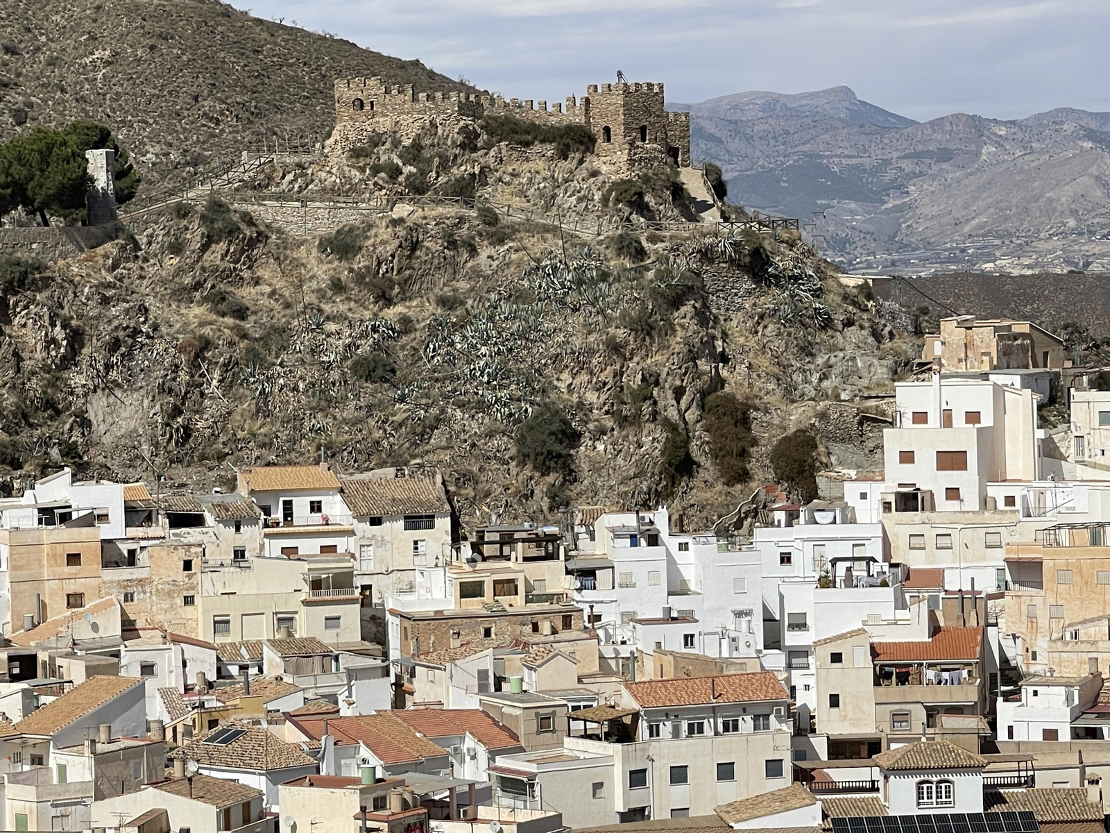 Castillo de Sierro Castillo de Sierro