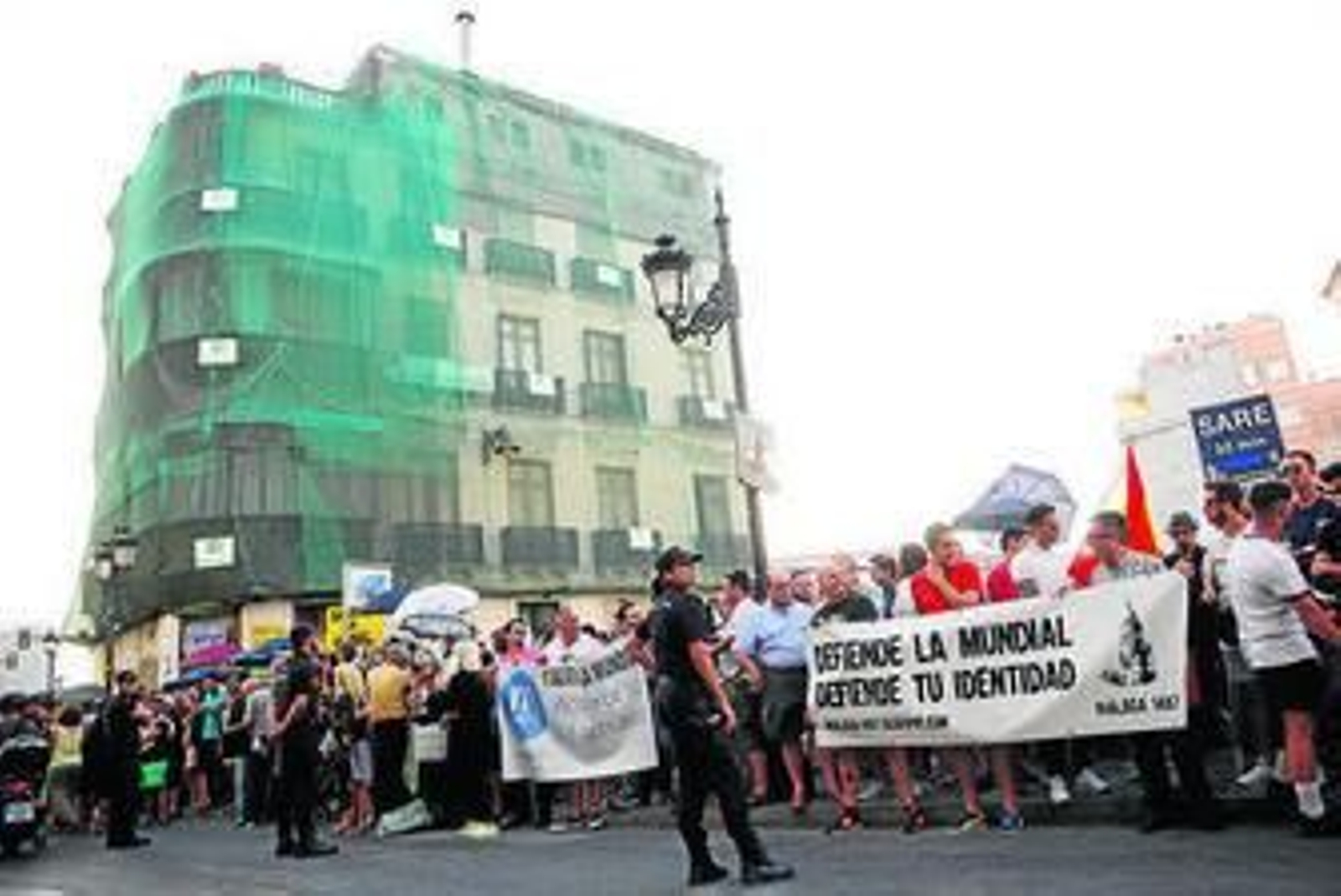 Concentración a favor de La Mundial.