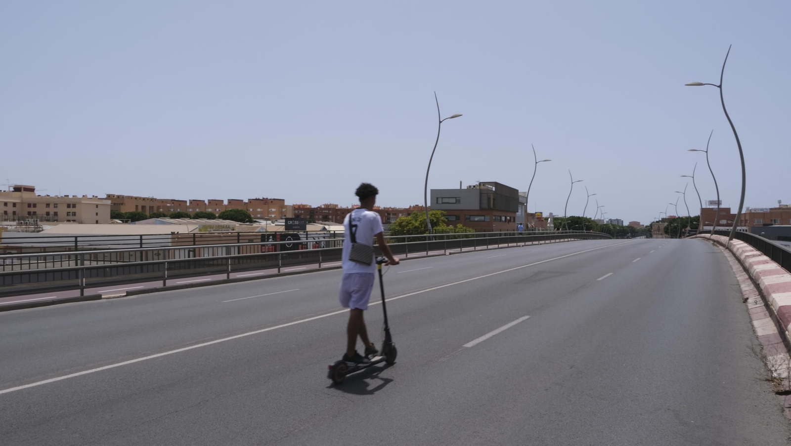 Último día del Puente de la Avenida del Mediterráneo, en imágenes
