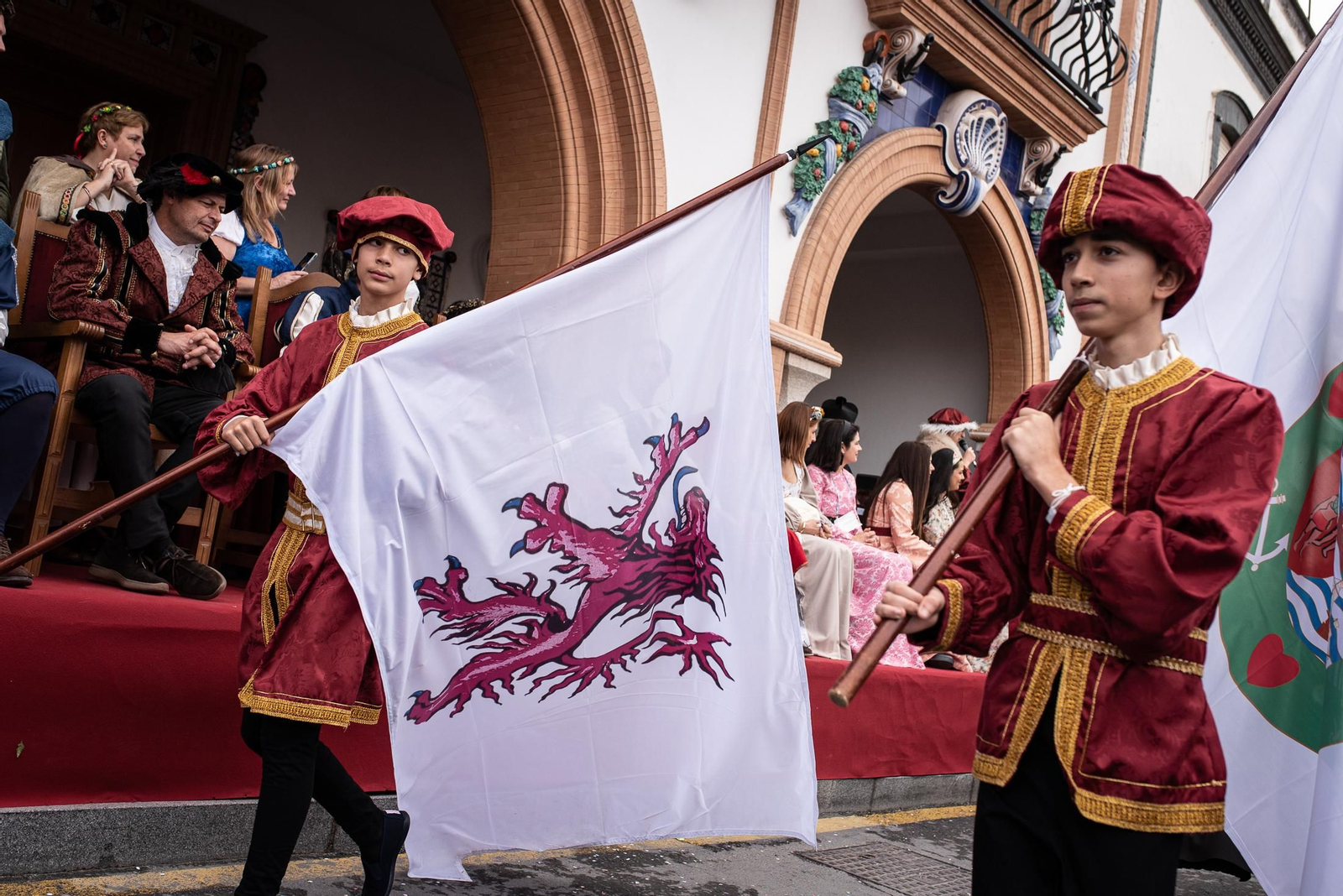 Imágenes del desfile de la Feria del Descubrimiento de Palos de la Frontera