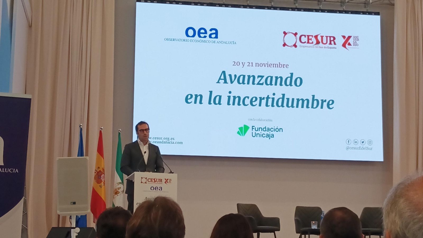 Carlos Cuerpo, ministro de Economía, Comercio y Empresa, durante el foro organizado por OEA y Cesur.