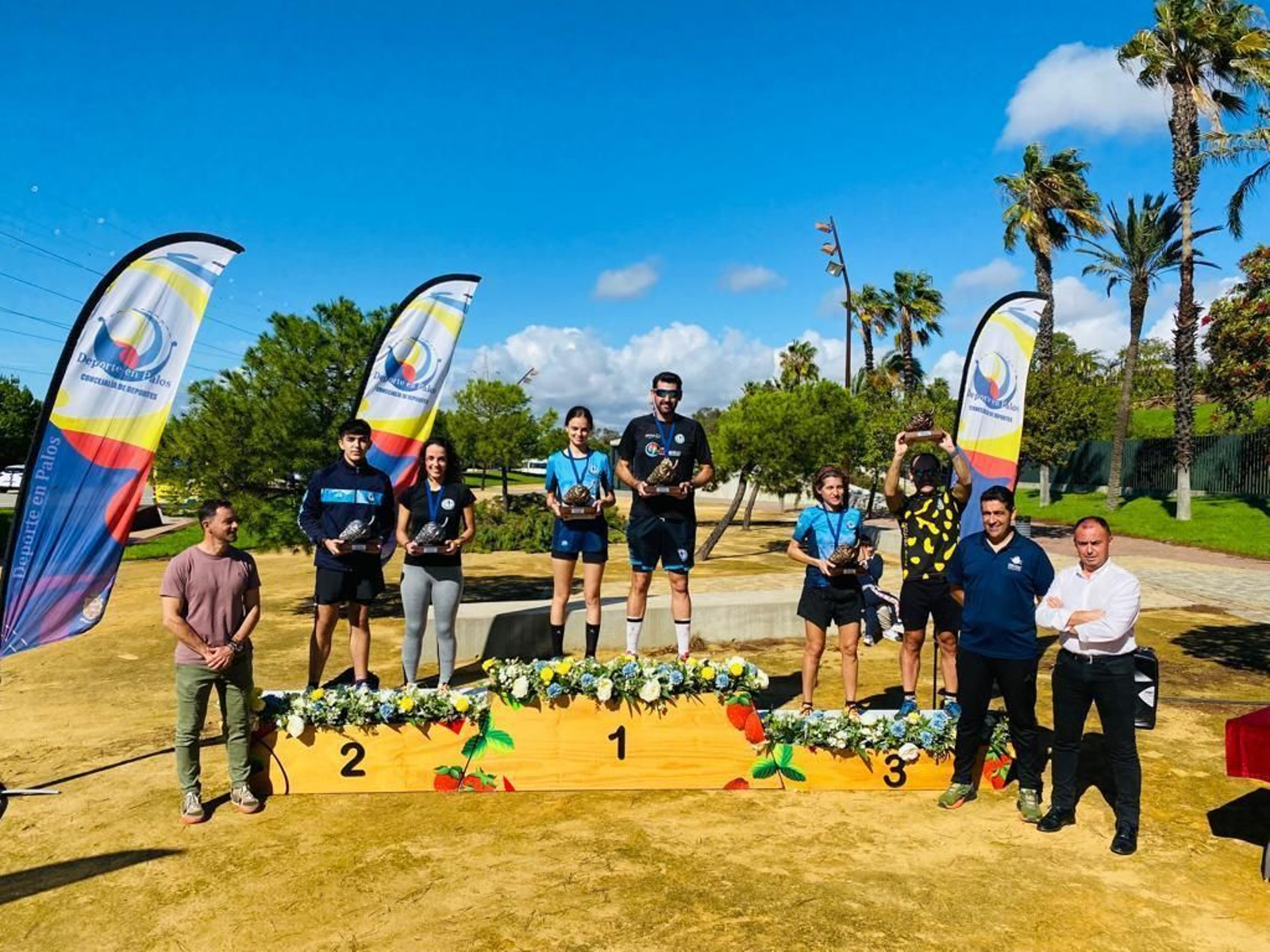 Pódium en la Marcha Nórdica de Palos de la Frontera.
