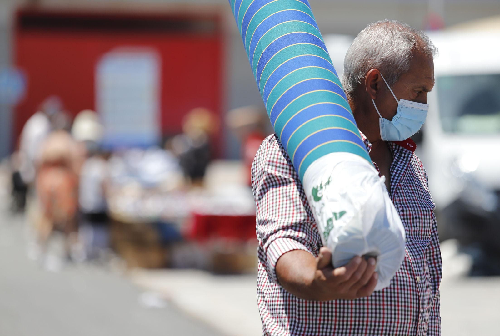 Imágenes del Mercadillo de Huelva en su nueva ubicación