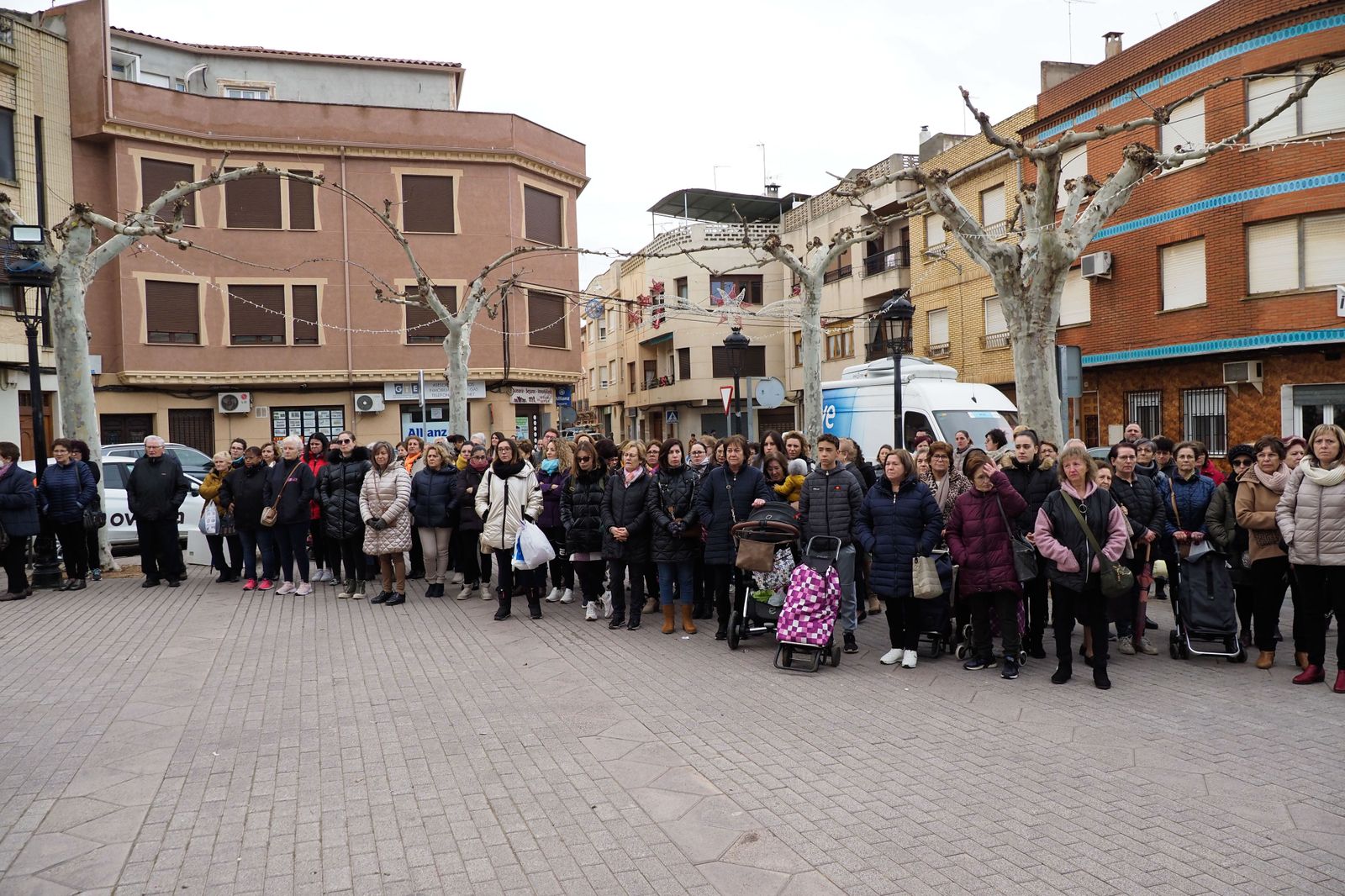 El minuto de silencio en Quintanar del Rey, este jueves.