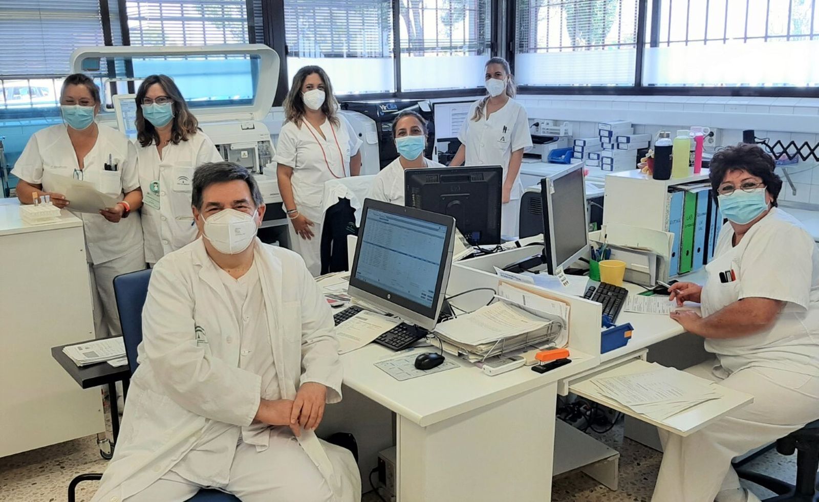 Equipo de microbiología del Hospital Infanta Elena.
