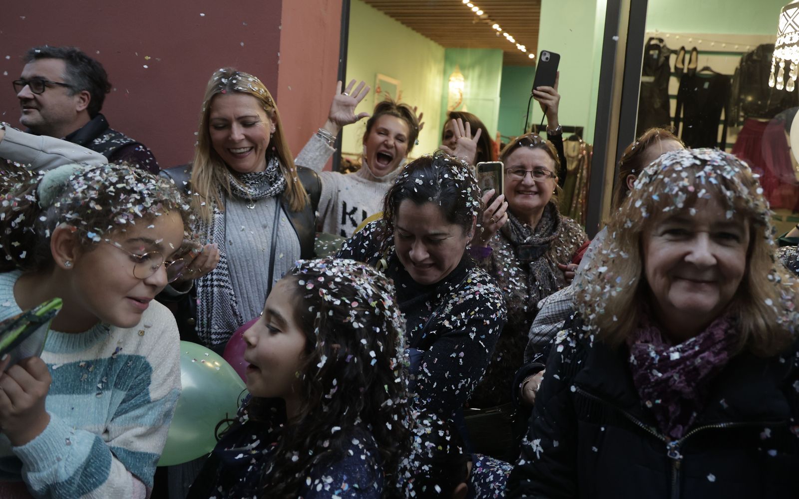 Las imágenes del Heraldo Real por las calles de Sevilla