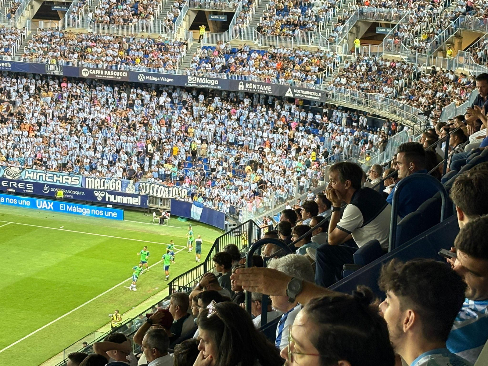 Luis García y Pacheta, los dos próximos rivales, espían al Málaga en La Rosaleda