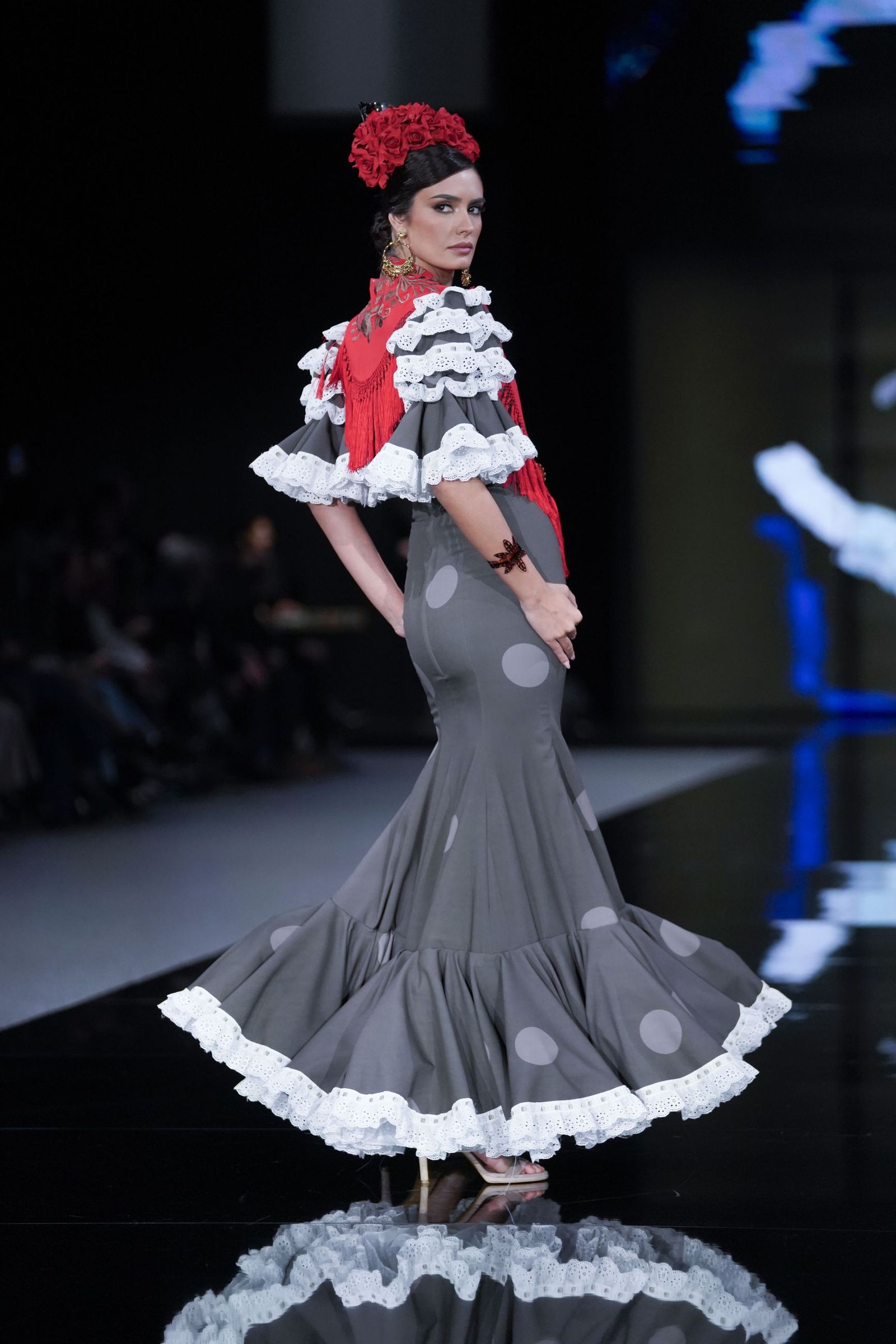 El desfile de Diseño Hermanas Serrano en SIMOF 2026, todas las fotos