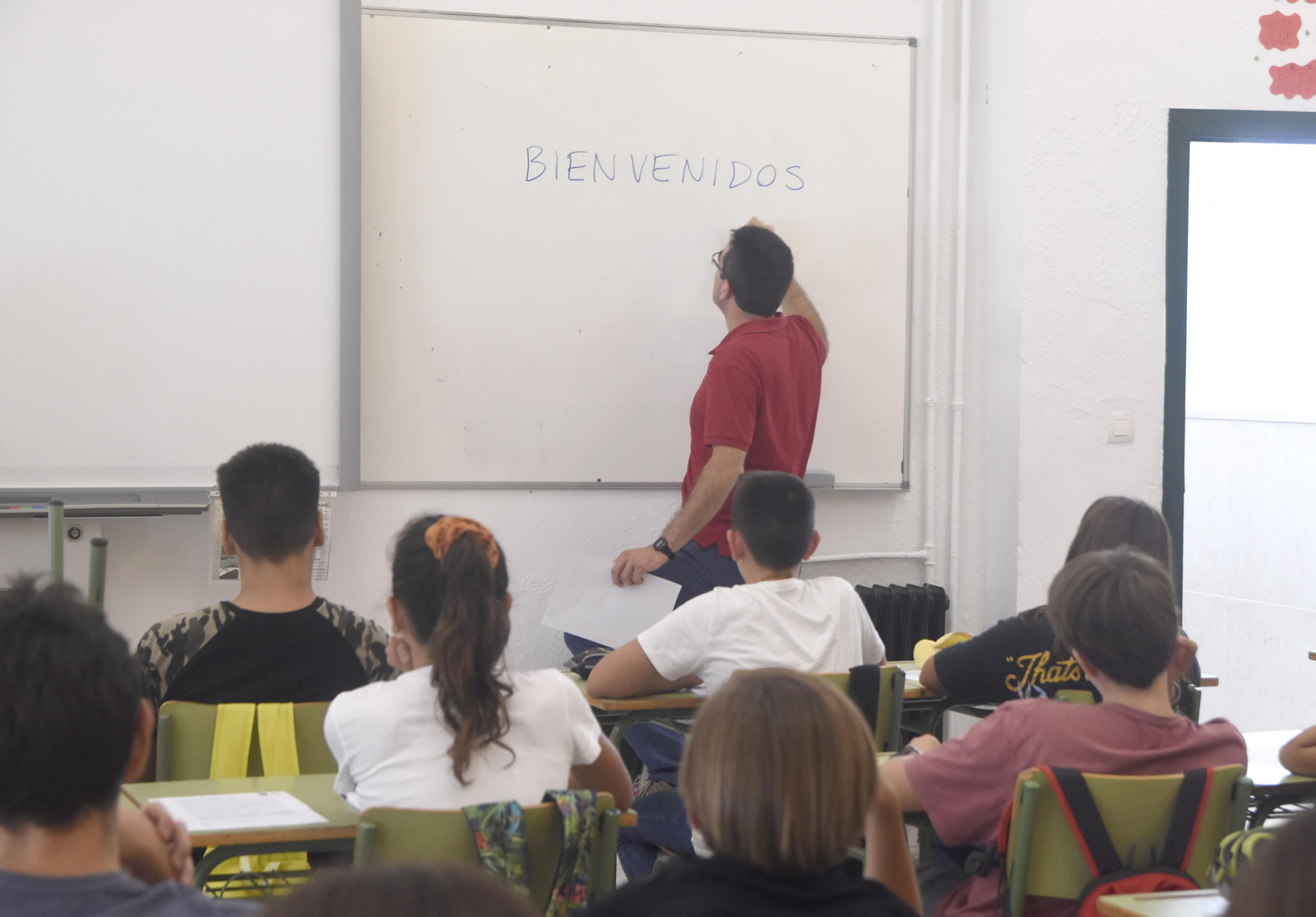 Alumnos de un instituto de Córdoba durante el primer día de clases del pasado curso.