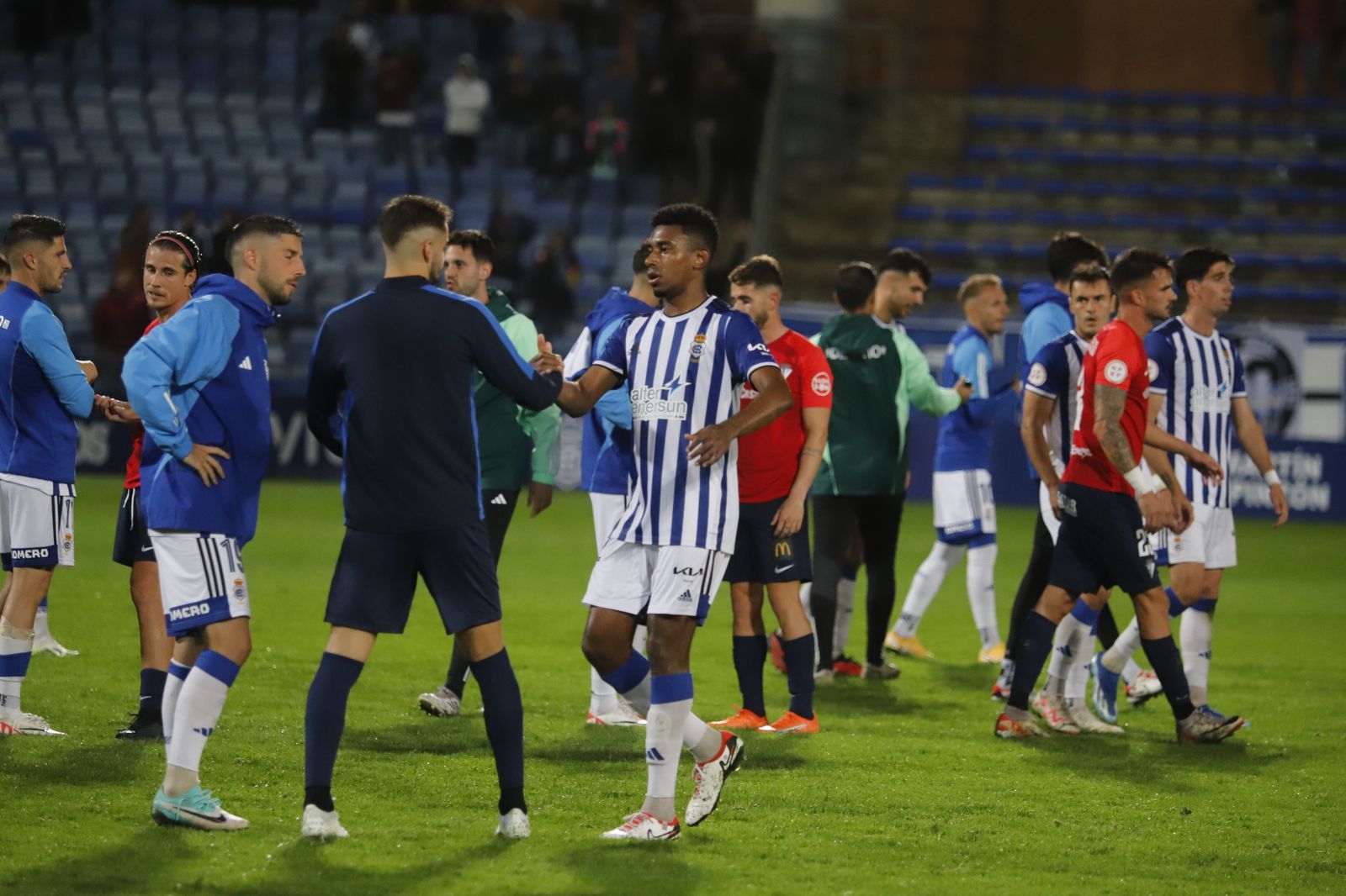 Imágenes del encuentro entre el Recreativo Huelva y el San Fernando