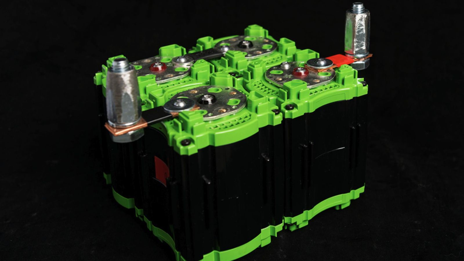 Las baterías de iones de sodio funcionan de manera similar a las de litio, pero utilizando un metal diferente. Según Bloomberg, coparán un 23 por ciento del mercado de almacenamiento estacionario en 2030.