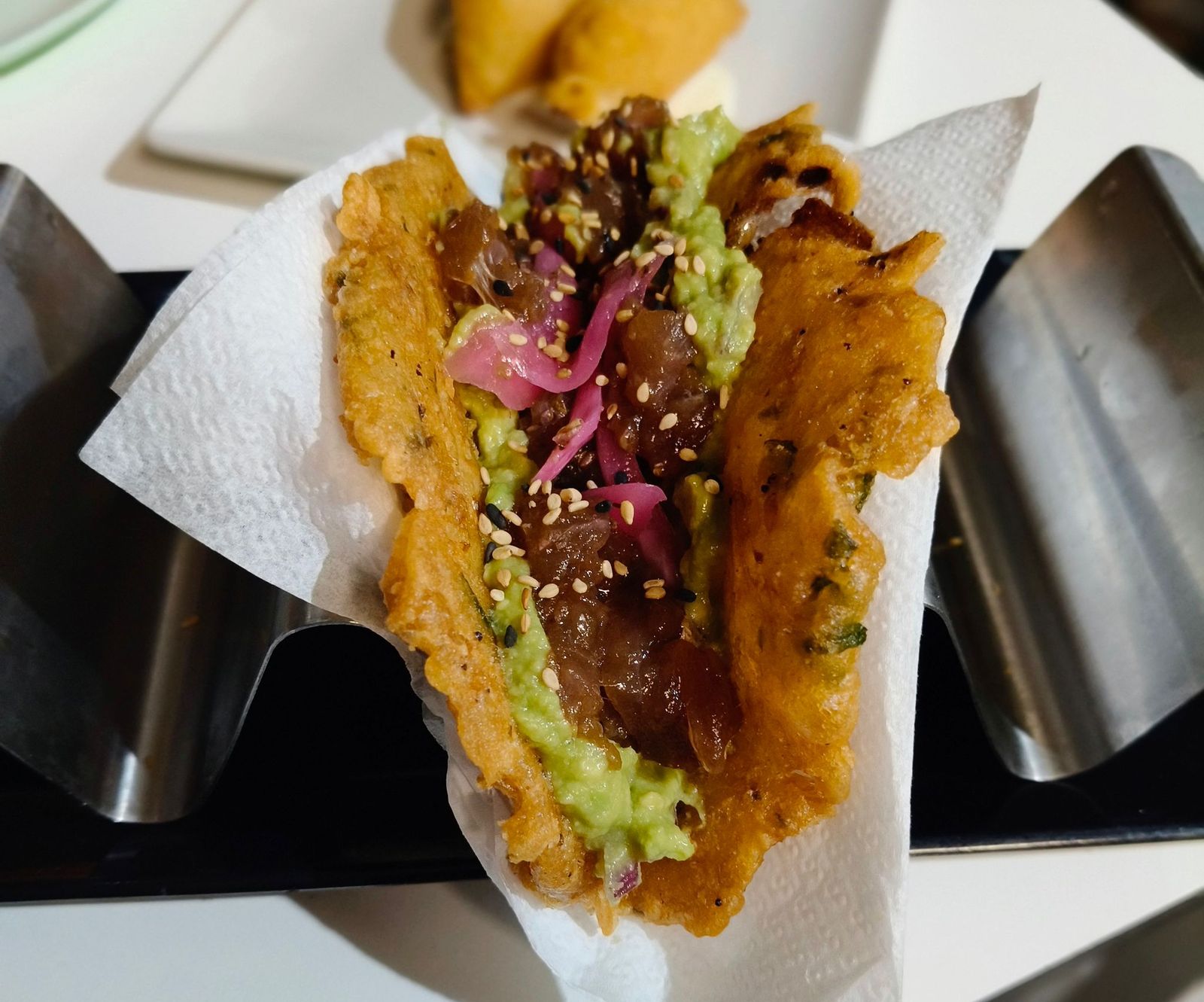 Emblemático taco de atún de Q-RO'S