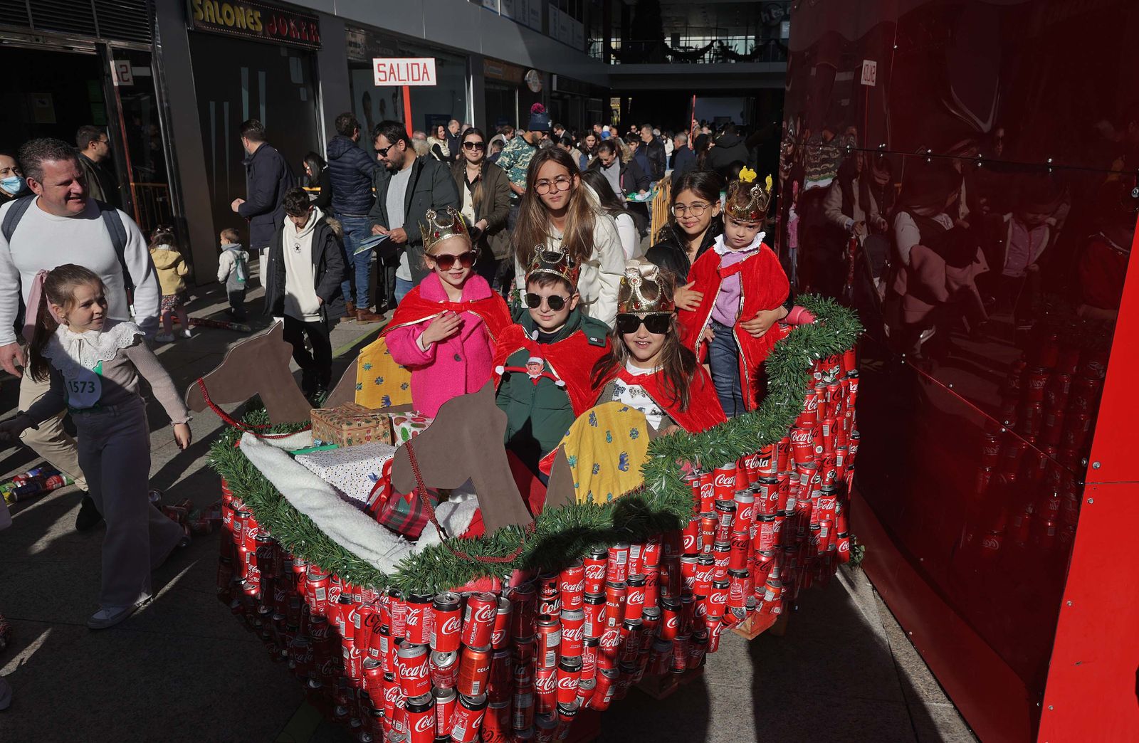Fotos del arrastre de latas en Algeciras
